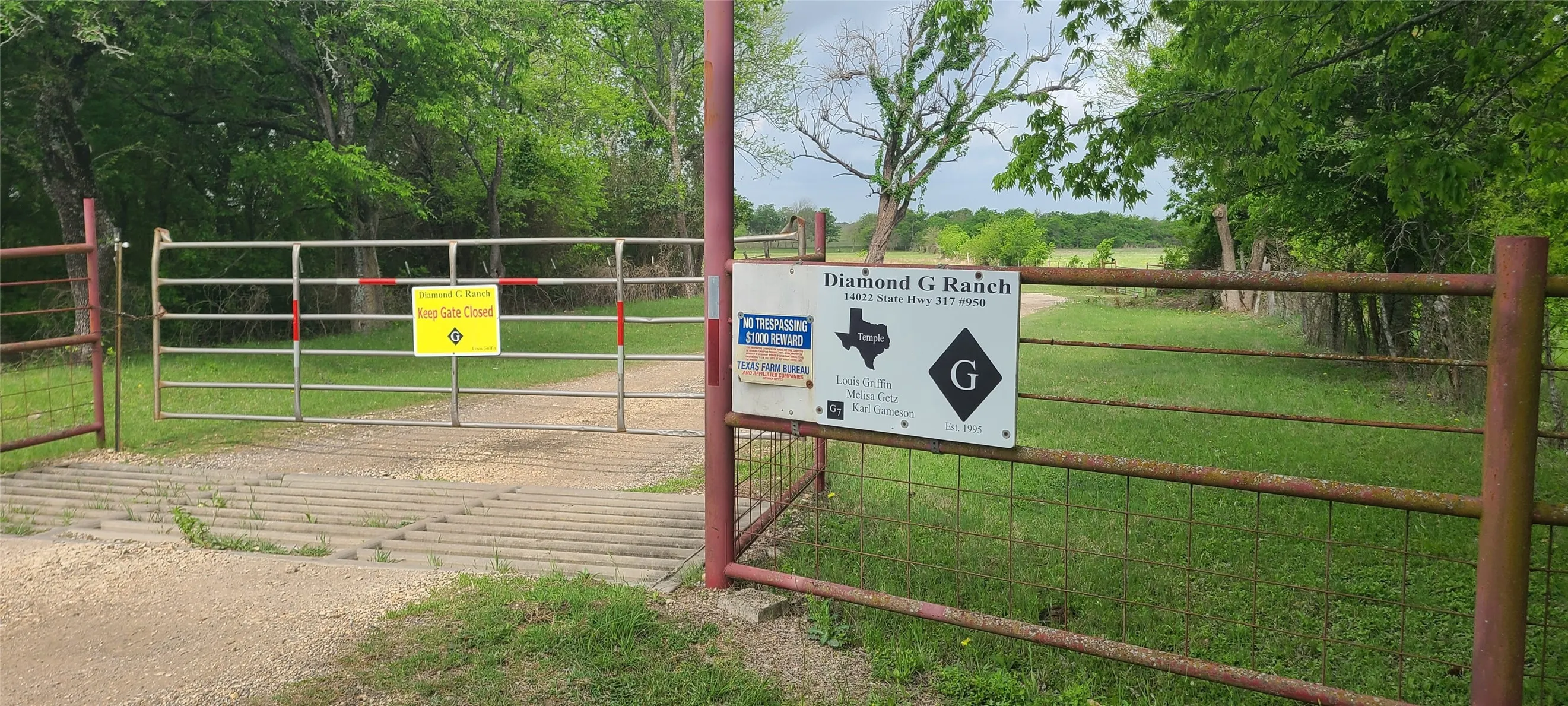 Surrounding community with a gate