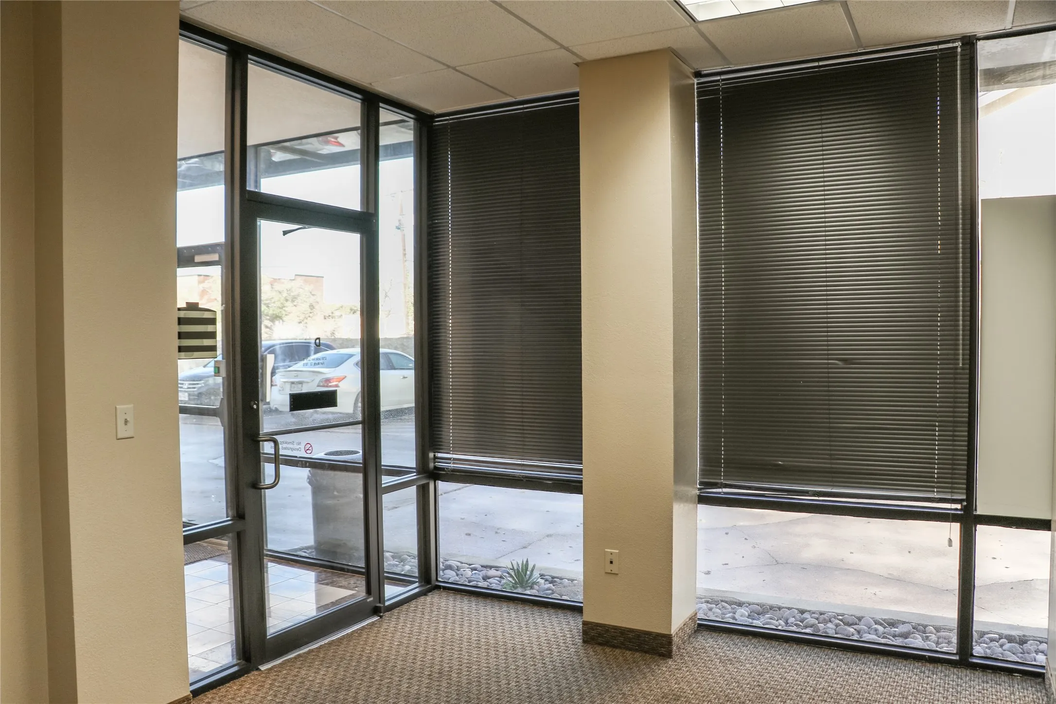 Office For Rent in Tarrant County , 6750 Locke Avenue, Fort Worth, Texas 76116, 0, 0, Garage spaces, 0 Sqft, built in 1986, Preowned, Price $20, mls#21037125, Real Estate Agent in Fort Worth, Homes For Rent in Tarrant county, Homes For Rent in Fort Worth, Realtor in Fort Worth Texas, Real Estate Brokerage Independent Realty Texas, Luminita Cordes Realtor