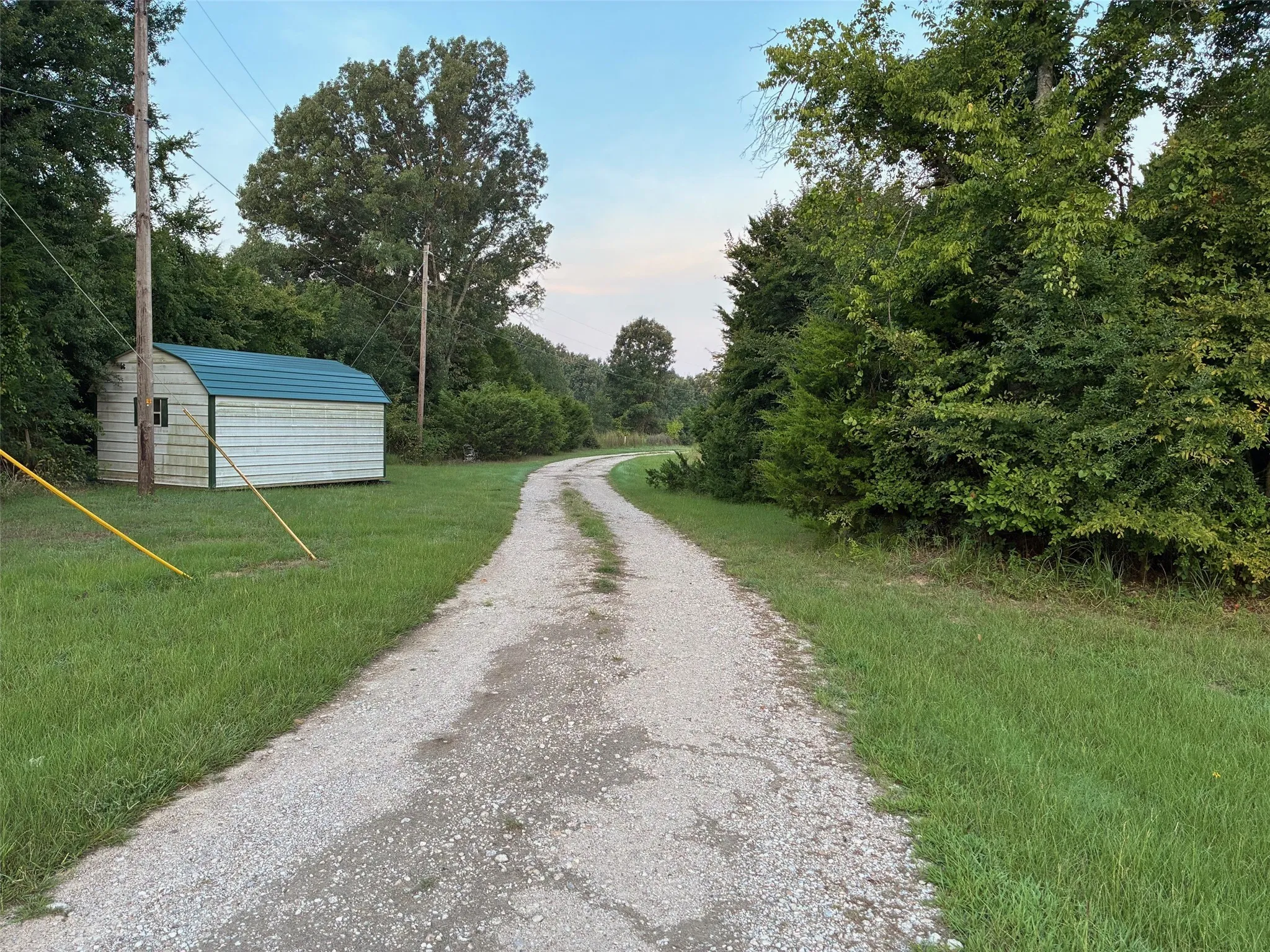 View of dirt / gravel road
