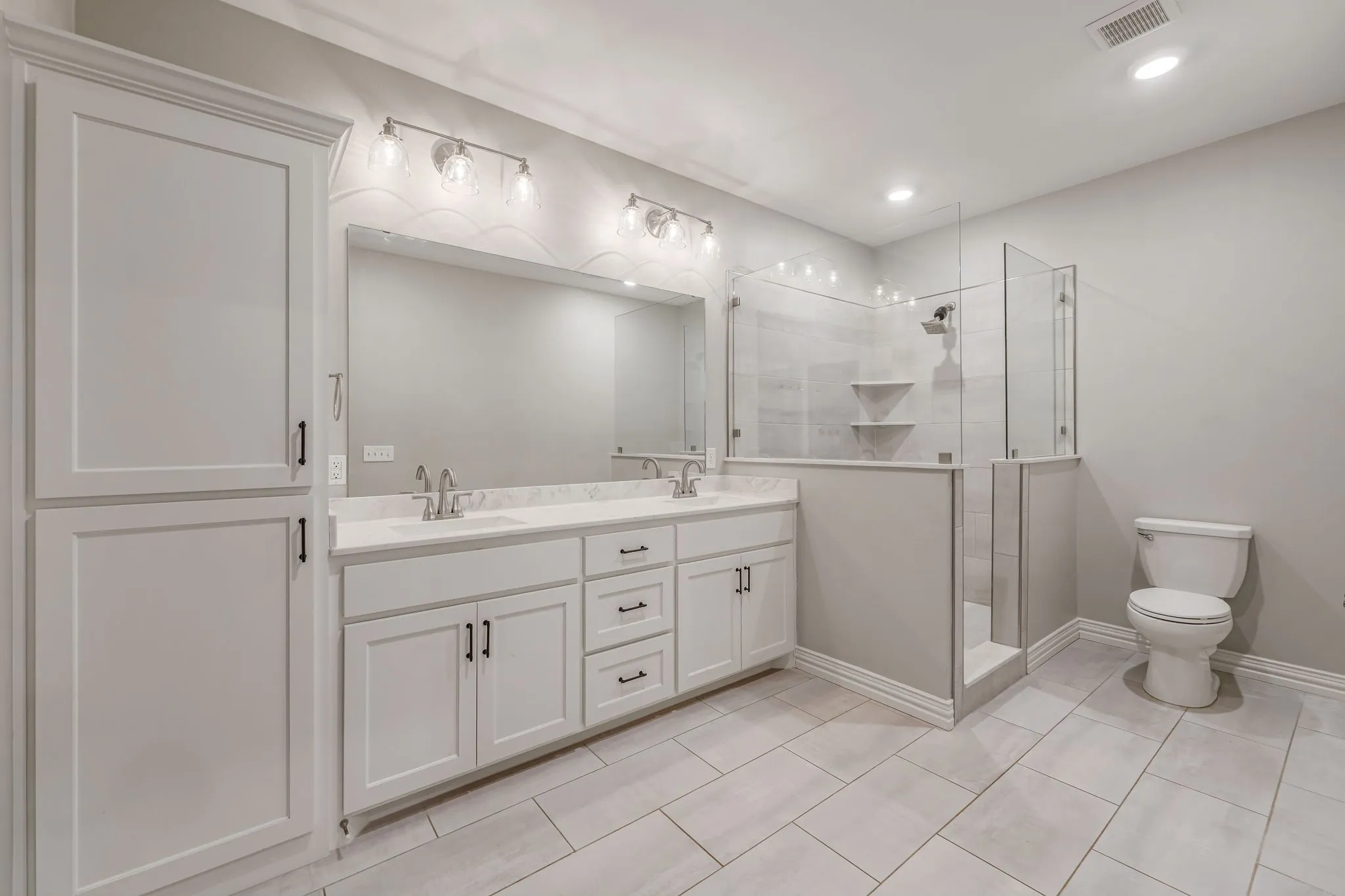 Single Family Residence For Sale in Wichita County , 1501 Johnson Road A, Iowa Park, Texas 76367, 3 Bedrooms, 2 Bathrooms, 2 Garage spaces, 1,587 Sqft, built in 2021, Price $270,000, mls#21045297, Real Estate Agent in Iowa Park, Homes For Sale in Wichita county, Homes For Sale in Iowa Park, Realtor in Iowa Park Texas, Real Estate Brokerage Independent Realty Texas, Luminita Cordes Realtor