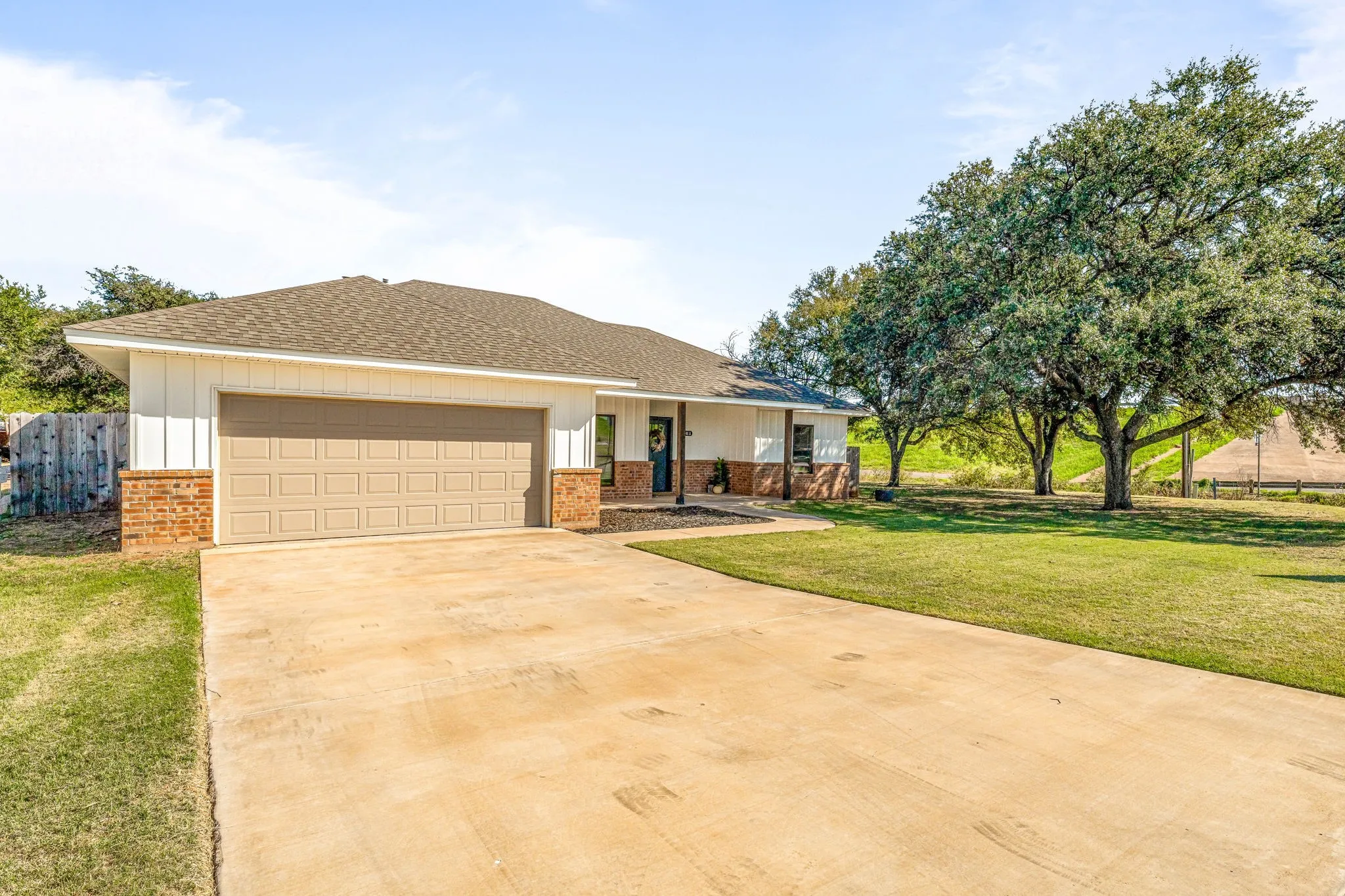 Single Family Residence For Sale in Wichita County , 1501 Johnson Road A, Iowa Park, Texas 76367, 3 Bedrooms, 2 Bathrooms, 2 Garage spaces, 1,587 Sqft, built in 2021, Price $270,000, mls#21045297, Real Estate Agent in Iowa Park, Homes For Sale in Wichita county, Homes For Sale in Iowa Park, Realtor in Iowa Park Texas, Real Estate Brokerage Independent Realty Texas, Luminita Cordes Realtor
