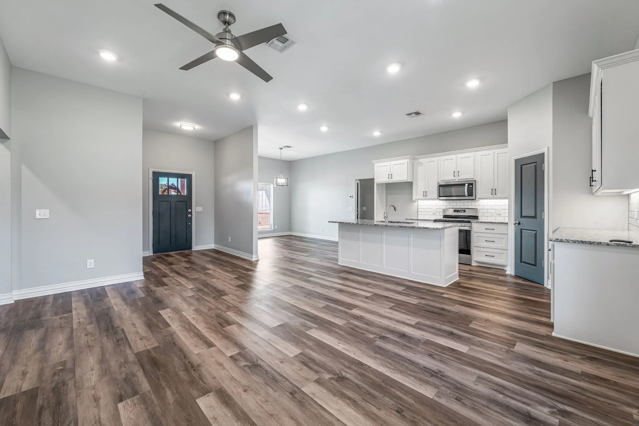Single Family Residence For Sale in Wichita County , 1501 Johnson Road A, Iowa Park, Texas 76367, 3 Bedrooms, 2 Bathrooms, 2 Garage spaces, 1,587 Sqft, built in 2021, Price $270,000, mls#21045297, Real Estate Agent in Iowa Park, Homes For Sale in Wichita county, Homes For Sale in Iowa Park, Realtor in Iowa Park Texas, Real Estate Brokerage Independent Realty Texas, Luminita Cordes Realtor