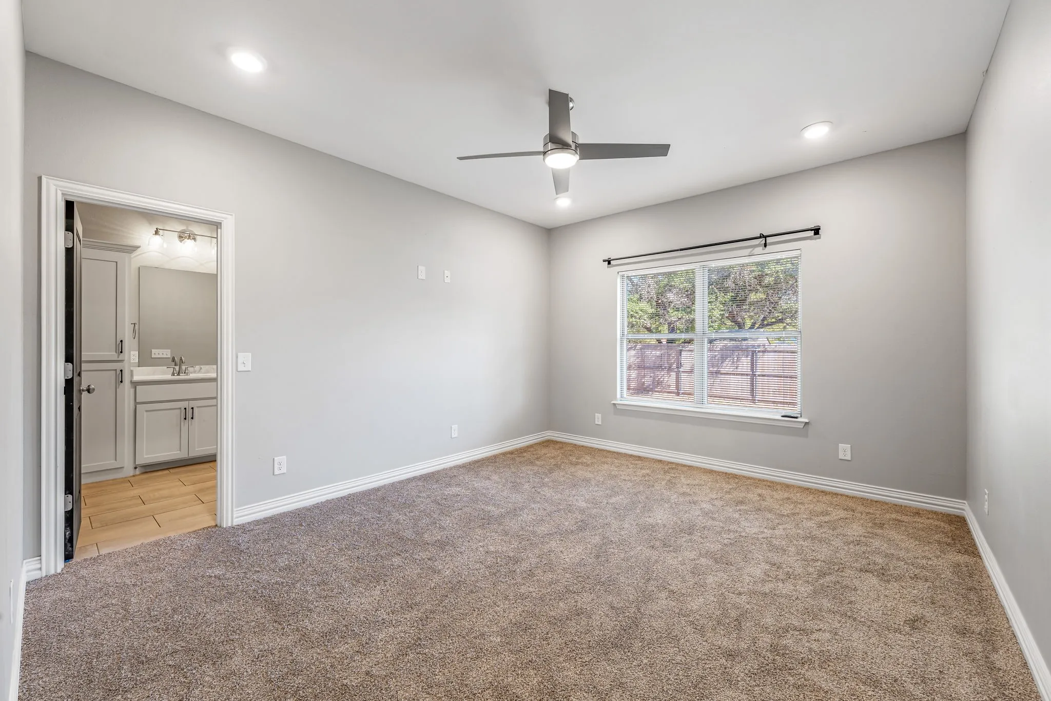 Single Family Residence For Sale in Wichita County , 1501 Johnson Road A, Iowa Park, Texas 76367, 3 Bedrooms, 2 Bathrooms, 2 Garage spaces, 1,587 Sqft, built in 2021, Price $270,000, mls#21045297, Real Estate Agent in Iowa Park, Homes For Sale in Wichita county, Homes For Sale in Iowa Park, Realtor in Iowa Park Texas, Real Estate Brokerage Independent Realty Texas, Luminita Cordes Realtor