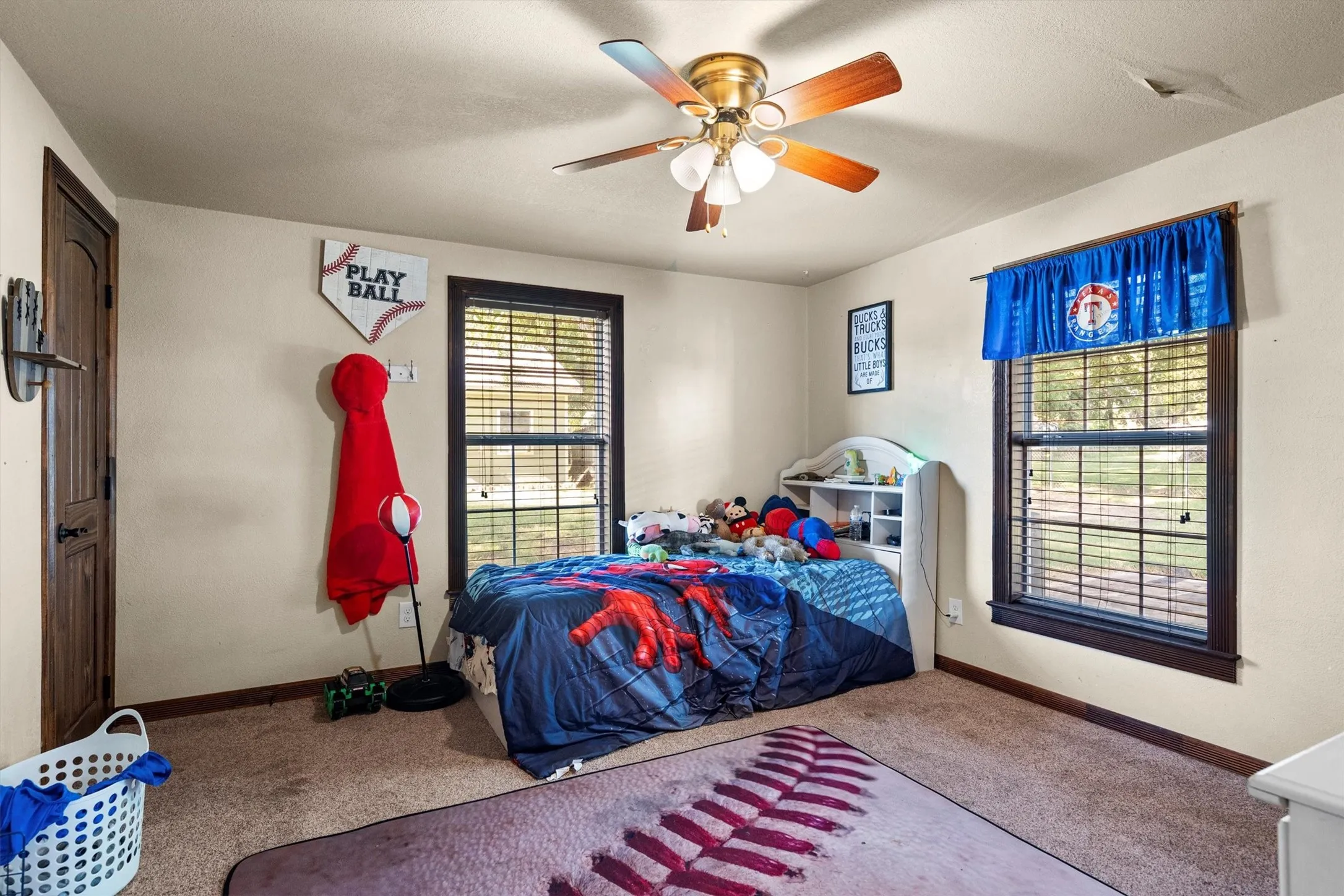 Single Family Residence For Sale in Grayson County , 801 E Main Street, Tioga, Texas 76271, 4 Bedrooms, 2 Bathrooms, 1 Garage spaces, 2,142 Sqft, built in 1945, Preowned, Price $249,000, mls#21038913, Real Estate Agent in Tioga, Homes For Sale in Grayson county, Homes For Sale in Tioga, Realtor in Tioga Texas, Real Estate Brokerage Independent Realty Texas, Luminita Cordes Realtor