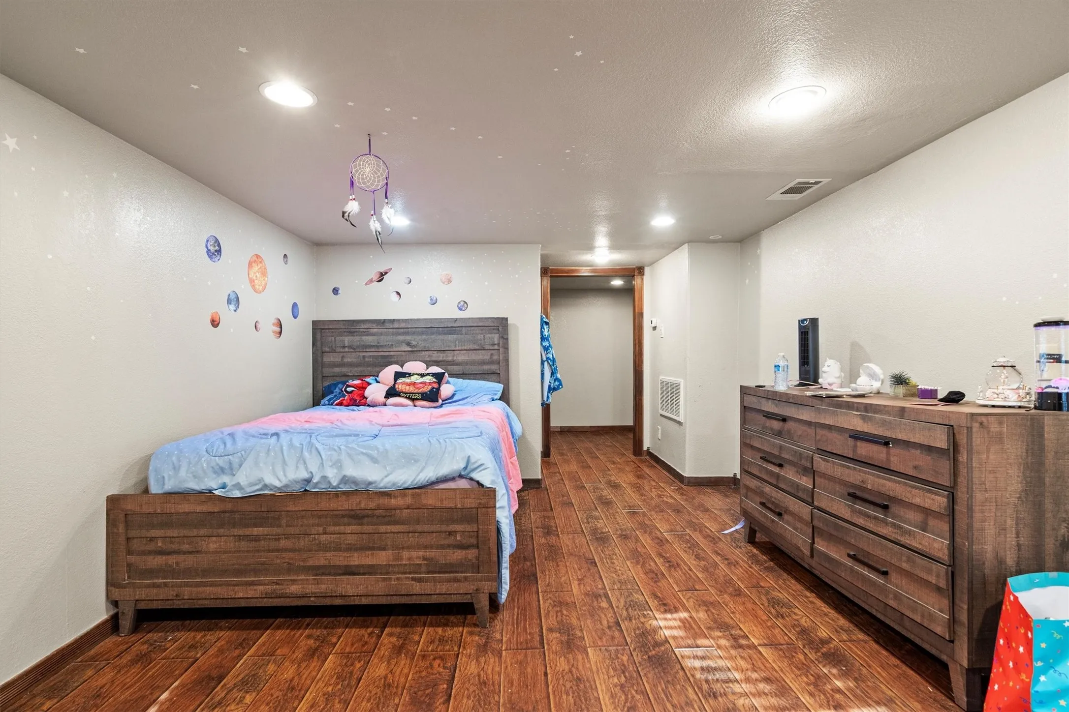 Single Family Residence For Sale in Grayson County , 801 E Main Street, Tioga, Texas 76271, 4 Bedrooms, 2 Bathrooms, 1 Garage spaces, 2,142 Sqft, built in 1945, Preowned, Price $249,000, mls#21038913, Real Estate Agent in Tioga, Homes For Sale in Grayson county, Homes For Sale in Tioga, Realtor in Tioga Texas, Real Estate Brokerage Independent Realty Texas, Luminita Cordes Realtor