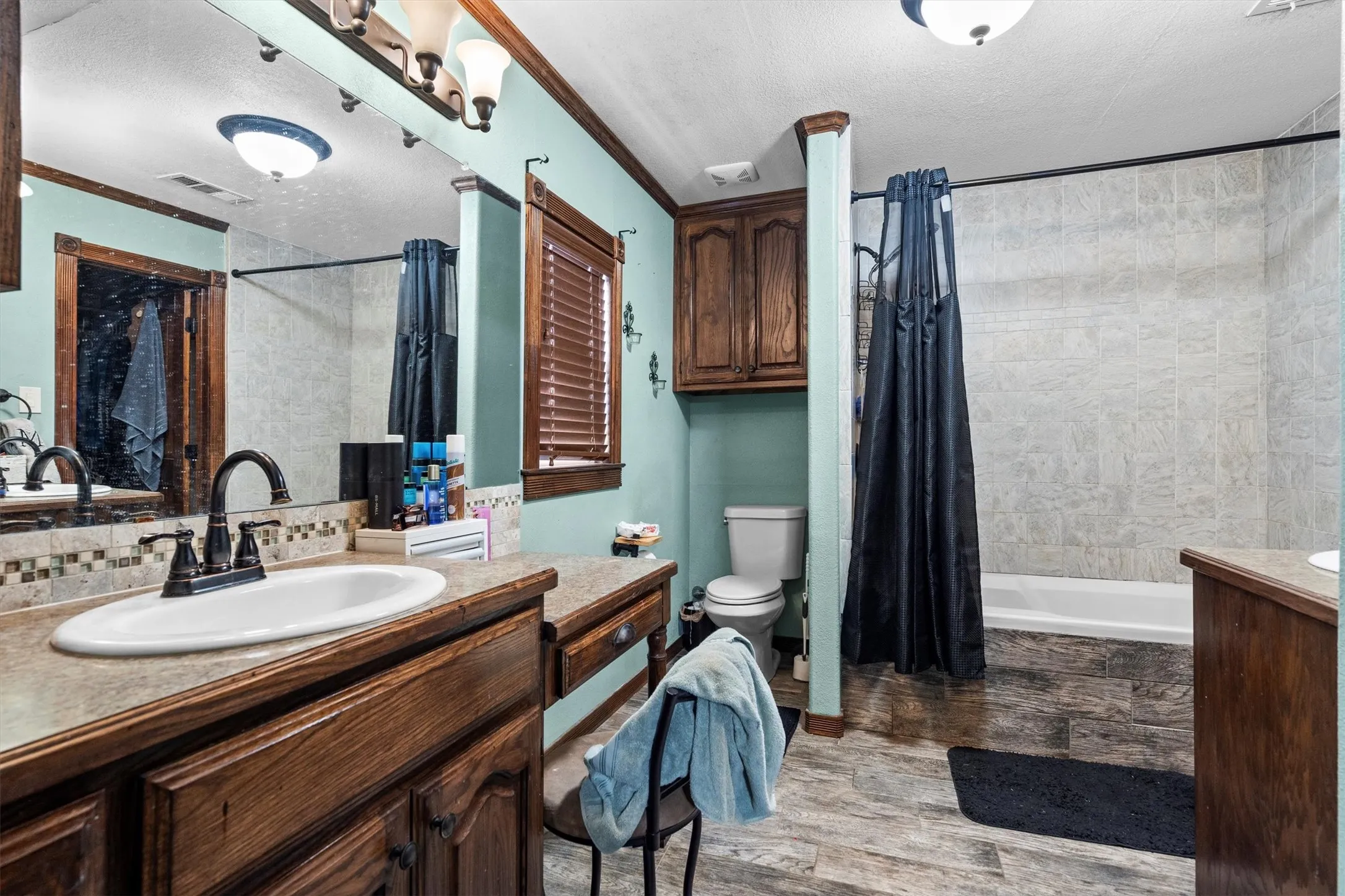 Single Family Residence For Sale in Grayson County , 801 E Main Street, Tioga, Texas 76271, 4 Bedrooms, 2 Bathrooms, 1 Garage spaces, 2,142 Sqft, built in 1945, Preowned, Price $249,000, mls#21038913, Real Estate Agent in Tioga, Homes For Sale in Grayson county, Homes For Sale in Tioga, Realtor in Tioga Texas, Real Estate Brokerage Independent Realty Texas, Luminita Cordes Realtor