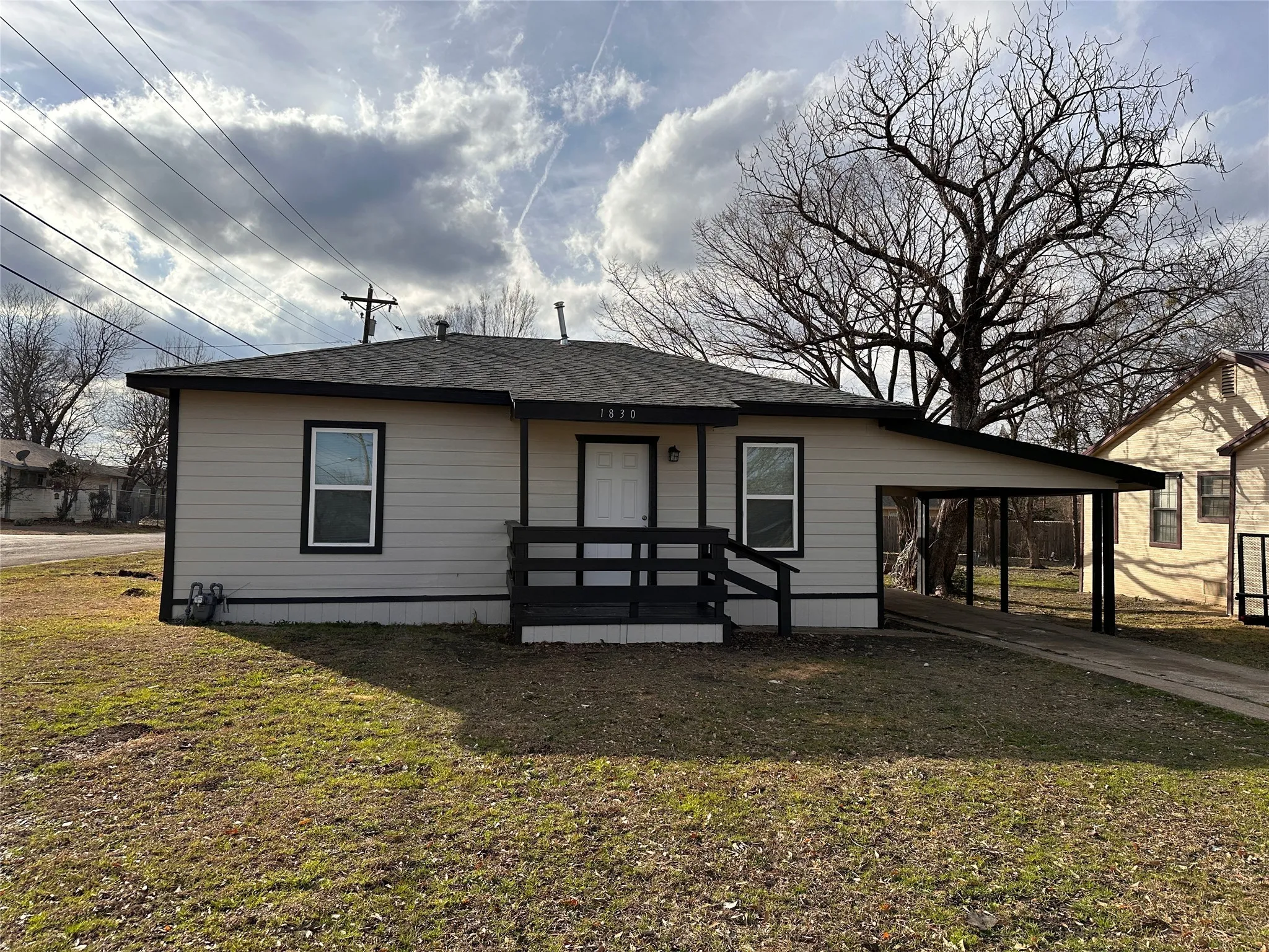 For Sale in Hunt County , 17 SFR Portfolio Package Street, Greenville, Texas 75401, 47 Bedroom, 21 Bathroom, Garage spaces, 18,344 Sqft, built in 1968, Preowned, mls#21042853, Real Estate Agent in Greenville, Homes For Sale in Hunt county, Homes For Sale in Greenville, Realtor in Greenville Texas, Real Estate Brokerage Independent Realty Texas, Luminita Cordes Realtor
