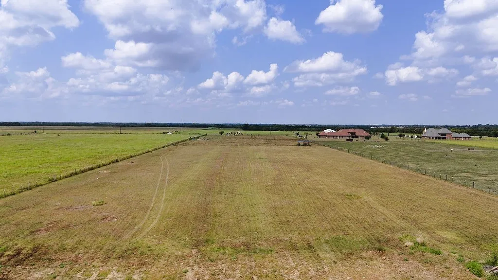 Unimproved Land For Sale in Ellis County , 1901 Hunsucker Road, Red Oak, Texas 75152, 0, 0, Garage spaces, 0 Sqft, built in 0, Price $399,000, mls#21045438, Real Estate Agent in Red Oak, Homes For Sale in Ellis county, Homes For Sale in Red Oak, Realtor in Red Oak Texas, Real Estate Brokerage Independent Realty Texas, Luminita Cordes Realtor