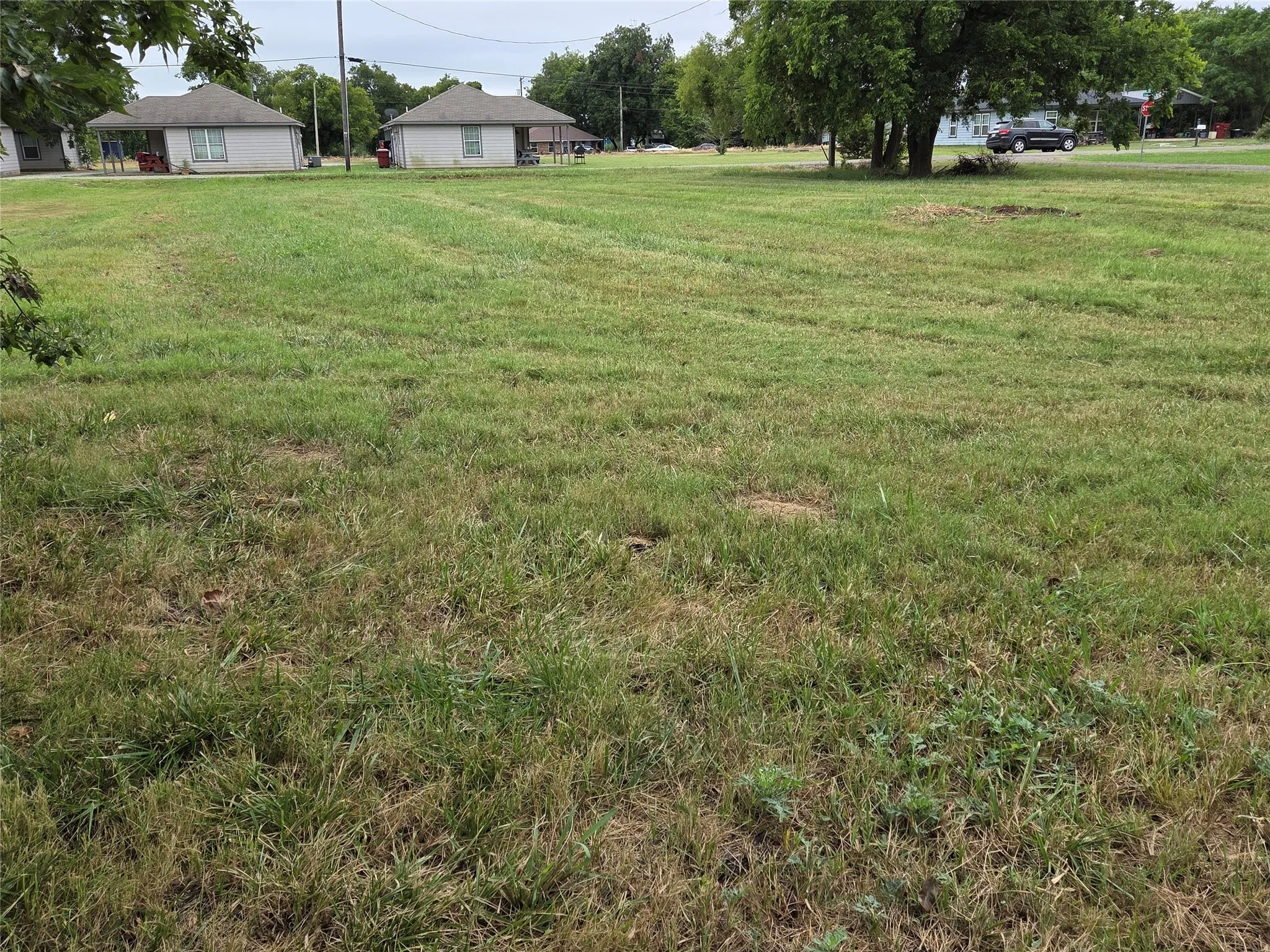 Improved Land For Sale in Fannin County , 901 S 13th, Honey Grove, Texas 75446, 0, 0, Garage spaces, 0 Sqft, built in 0, mls#21046139, Real Estate Agent in Honey Grove, Homes For Sale in Fannin county, Homes For Sale in Honey Grove, Realtor in Honey Grove Texas, Real Estate Brokerage Independent Realty Texas, Luminita Cordes Realtor