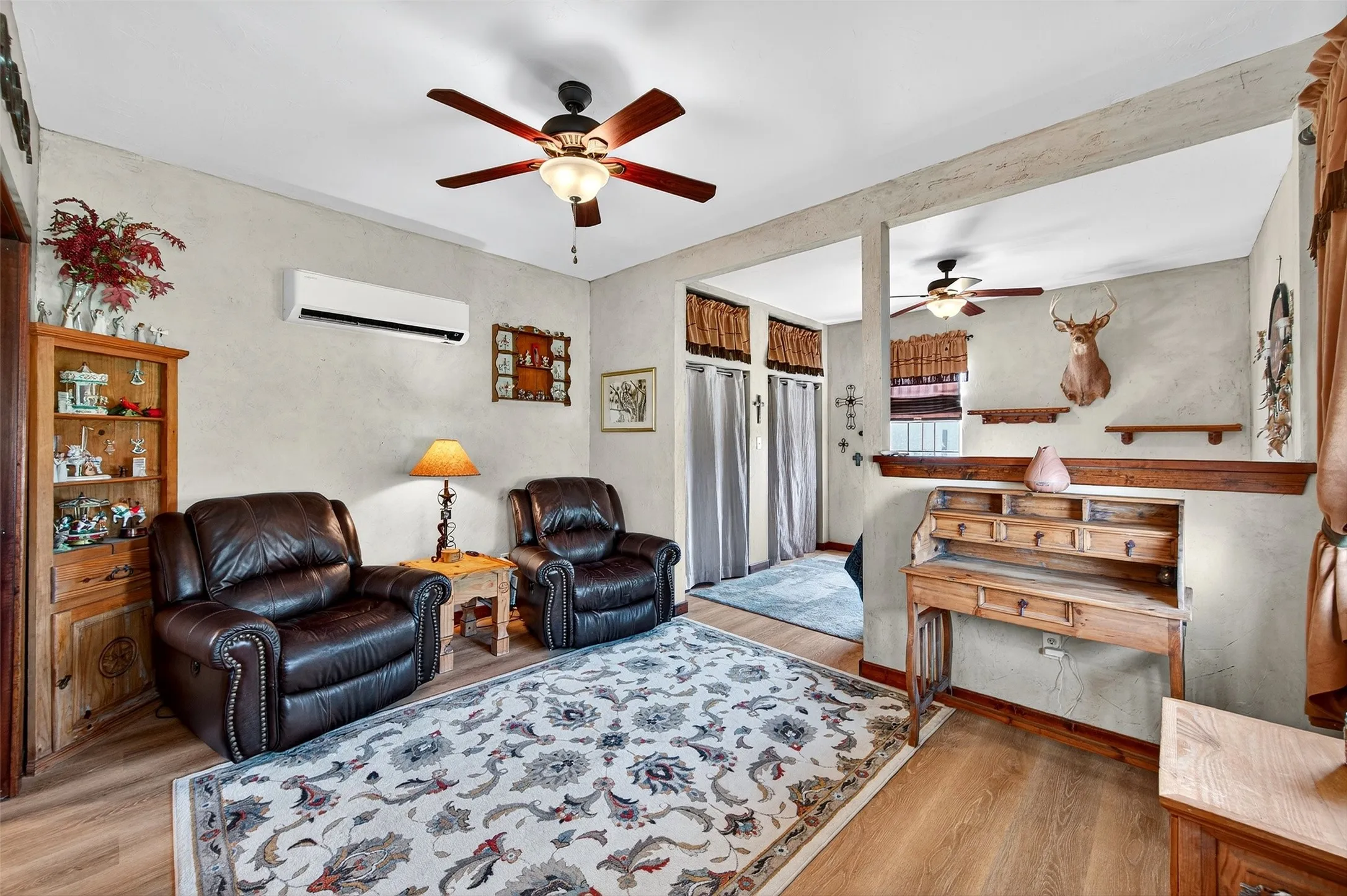 Single Family Residence For Sale in Grayson County , 551 Massey Road, Gunter, Texas 75058, 3 Bedroom, 2 Bathroom, 2 Garage spaces, 1,855 Sqft, built in 1997, Preowned, mls#21046047, Real Estate Agent in Gunter, Homes For Sale in Grayson county, Homes For Sale in Gunter, Realtor in Gunter Texas, Real Estate Brokerage Independent Realty Texas, Luminita Cordes Realtor