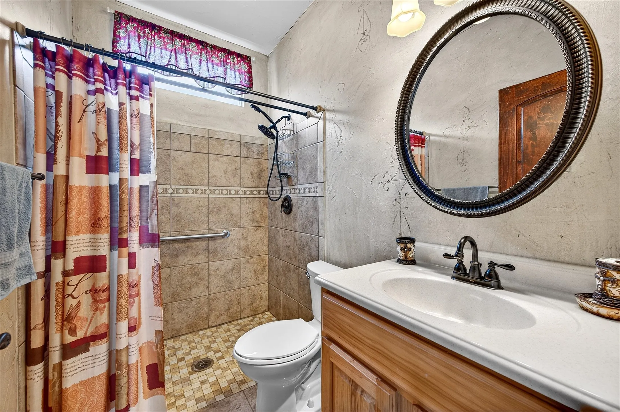 Single Family Residence For Sale in Grayson County , 551 Massey Road, Gunter, Texas 75058, 3 Bedroom, 2 Bathroom, 2 Garage spaces, 1,855 Sqft, built in 1997, Preowned, mls#21046047, Real Estate Agent in Gunter, Homes For Sale in Grayson county, Homes For Sale in Gunter, Realtor in Gunter Texas, Real Estate Brokerage Independent Realty Texas, Luminita Cordes Realtor