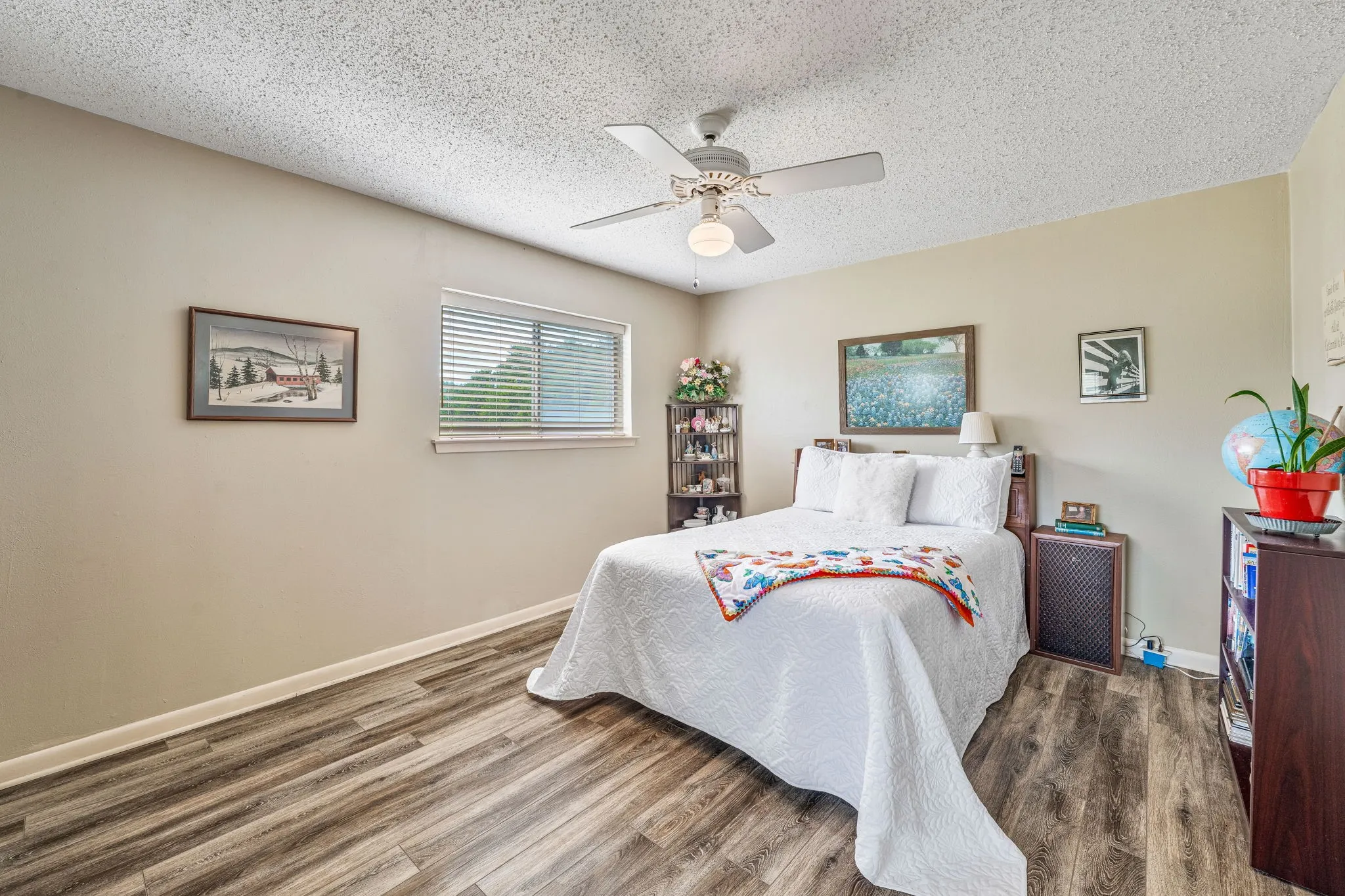 Single Family Residence For Sale in Bosque County , 15061 Highway 6, Iredell, Texas 76649, 4 Bedroom, 2 Bathroom, 3 Garage spaces, 2,156 Sqft, built in 1945, Preowned, Price $385,900, mls#21043073, Real Estate Agent in Iredell, Homes For Sale in Bosque county, Homes For Sale in Iredell, Realtor in Iredell Texas, Real Estate Brokerage Independent Realty Texas, Luminita Cordes Realtor