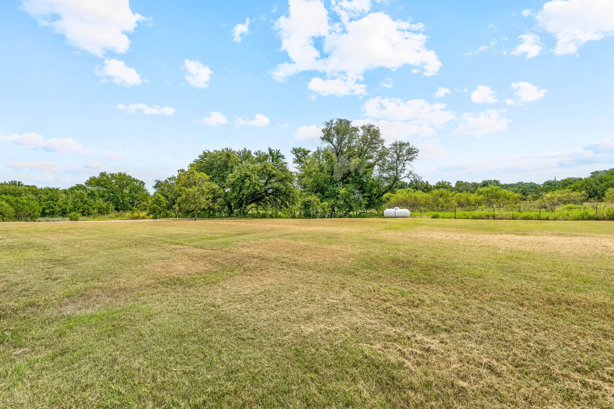 Single Family Residence For Sale in Bosque County , 15061 Highway 6, Iredell, Texas 76649, 4 Bedroom, 2 Bathroom, 3 Garage spaces, 2,156 Sqft, built in 1945, Preowned, Price $385,900, mls#21043073, Real Estate Agent in Iredell, Homes For Sale in Bosque county, Homes For Sale in Iredell, Realtor in Iredell Texas, Real Estate Brokerage Independent Realty Texas, Luminita Cordes Realtor
