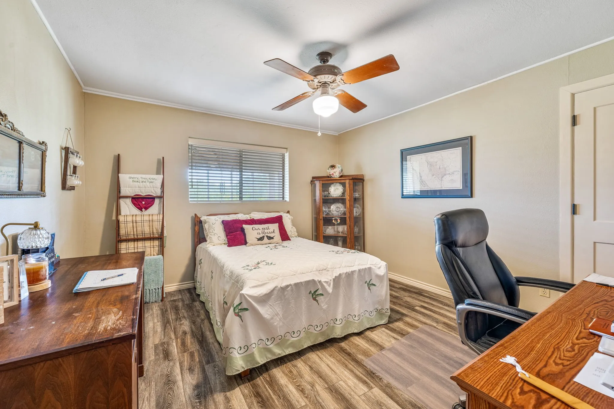 Single Family Residence For Sale in Bosque County , 15061 Highway 6, Iredell, Texas 76649, 4 Bedroom, 2 Bathroom, 3 Garage spaces, 2,156 Sqft, built in 1945, Preowned, Price $385,900, mls#21043073, Real Estate Agent in Iredell, Homes For Sale in Bosque county, Homes For Sale in Iredell, Realtor in Iredell Texas, Real Estate Brokerage Independent Realty Texas, Luminita Cordes Realtor