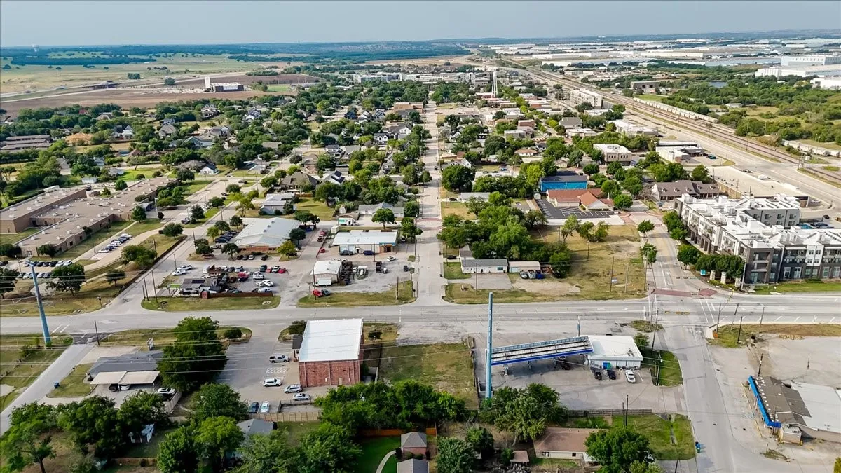 Unimproved Land For Sale in Denton County , 205 E Byron Nelson Boulevard, Roanoke, Texas 76262, 0, 0, Garage spaces, 0 Sqft, built in 0, mls#21045783, Real Estate Agent in Roanoke, Homes For Sale in Denton county, Homes For Sale in Roanoke, Realtor in Roanoke Texas, Real Estate Brokerage Independent Realty Texas, Luminita Cordes Realtor