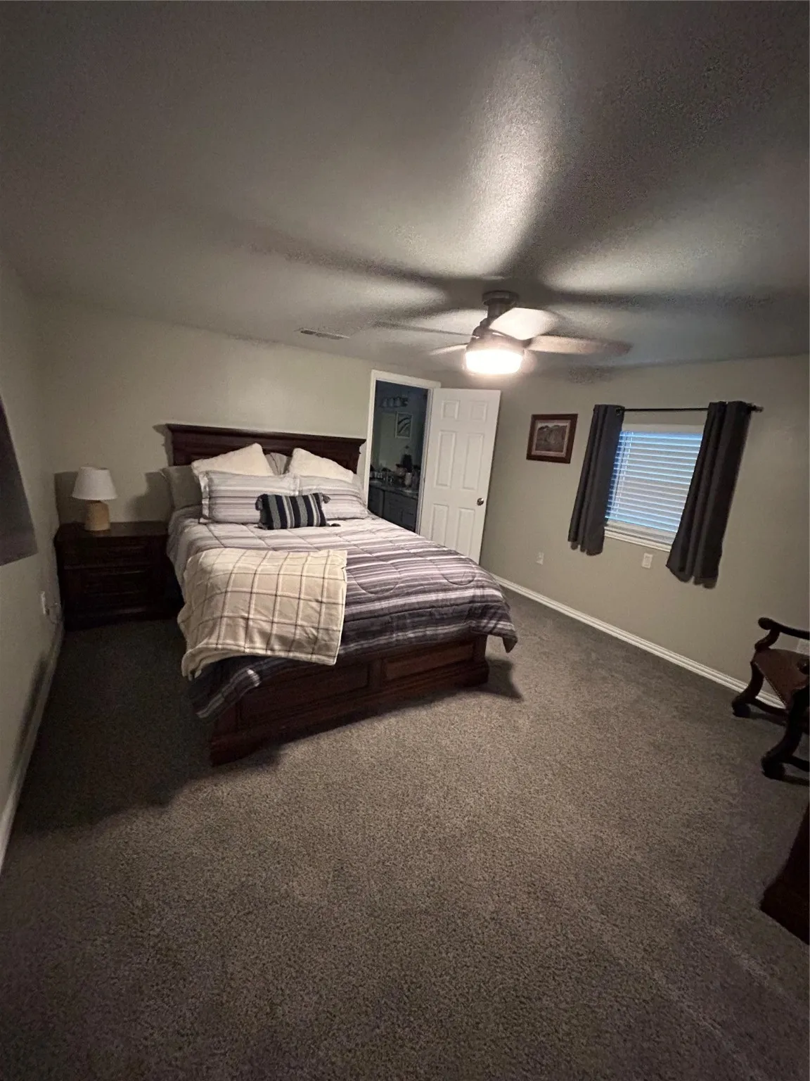 Single Family Residence For Rent in Denton County , 506 N Charles Street, Lewisville, Texas 75057, 3 Bedroom, 2 Bathroom, Garage spaces, 2,163 Sqft, built in 1962, Price $3,000, mls#21046659, Real Estate Agent in Lewisville, Homes For Rent in Denton county, Homes For Rent in Lewisville, Realtor in Lewisville Texas, Real Estate Brokerage Independent Realty Texas, Luminita Cordes Realtor