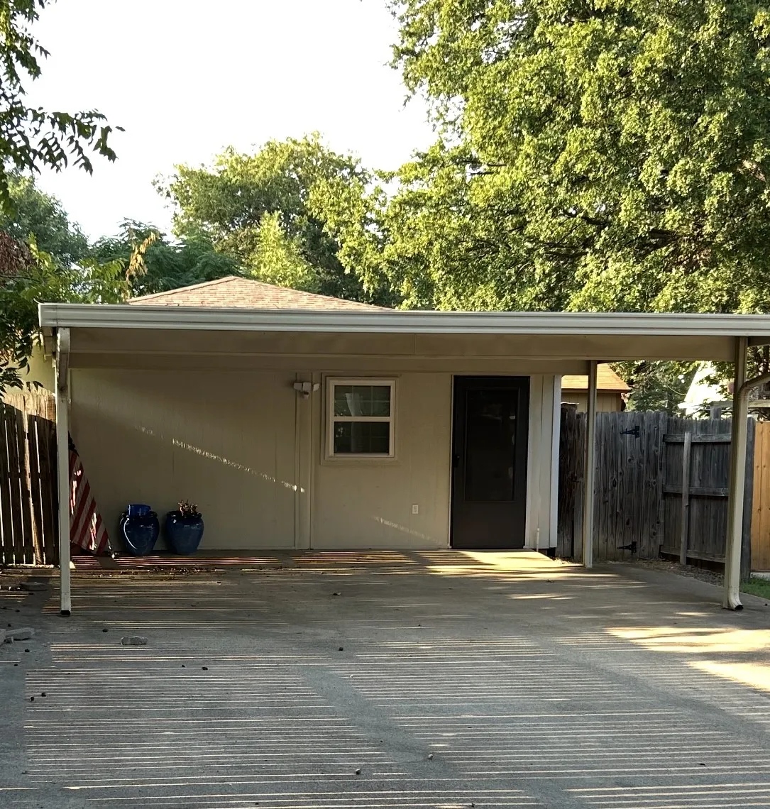 Single Family Residence For Rent in Denton County , 506 N Charles Street, Lewisville, Texas 75057, 3 Bedroom, 2 Bathroom, Garage spaces, 2,163 Sqft, built in 1962, Price $3,000, mls#21046659, Real Estate Agent in Lewisville, Homes For Rent in Denton county, Homes For Rent in Lewisville, Realtor in Lewisville Texas, Real Estate Brokerage Independent Realty Texas, Luminita Cordes Realtor