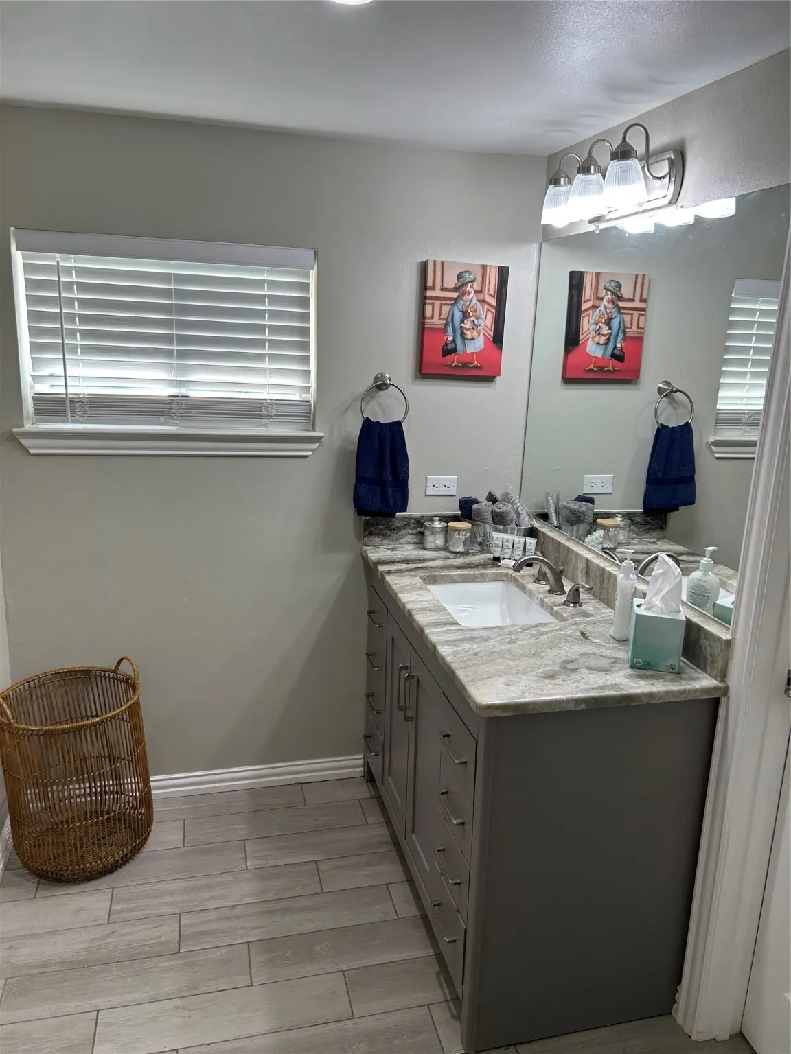 Single Family Residence For Rent in Denton County , 506 N Charles Street, Lewisville, Texas 75057, 3 Bedroom, 2 Bathroom, Garage spaces, 2,163 Sqft, built in 1962, Price $3,000, mls#21046659, Real Estate Agent in Lewisville, Homes For Rent in Denton county, Homes For Rent in Lewisville, Realtor in Lewisville Texas, Real Estate Brokerage Independent Realty Texas, Luminita Cordes Realtor
