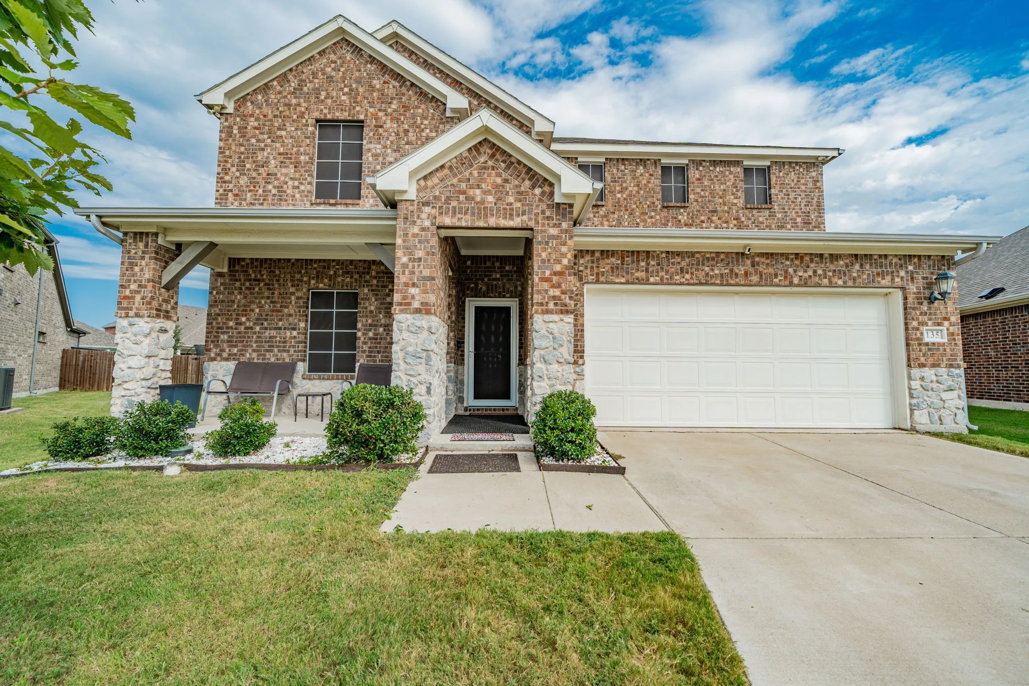 Single Family Residence For Sale in Rockwall County , 135 Meredith Drive, Fate, Texas 75087, 5 Bedroom, 3 Bathroom, 2 Garage spaces, 2,956 Sqft, built in 2020, Price $420,000, mls#21046726, Real Estate Agent in Fate, Homes For Sale in Rockwall county, Homes For Sale in Fate, Realtor in Fate Texas, Real Estate Brokerage Independent Realty Texas, Luminita Cordes Realtor