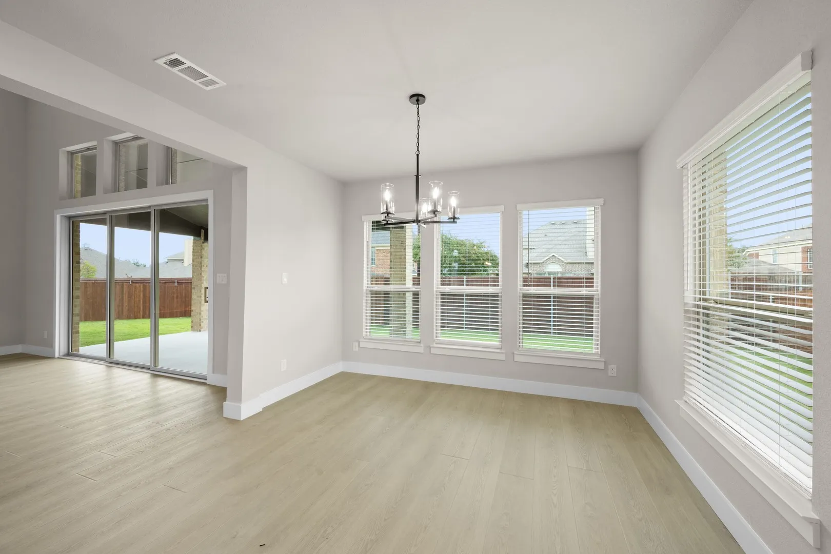 1822 Whisperwood- Dining-1
