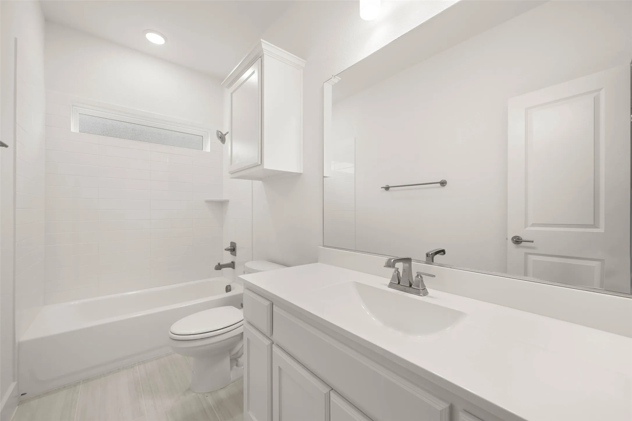 1911 Aspen- Bathroom-2