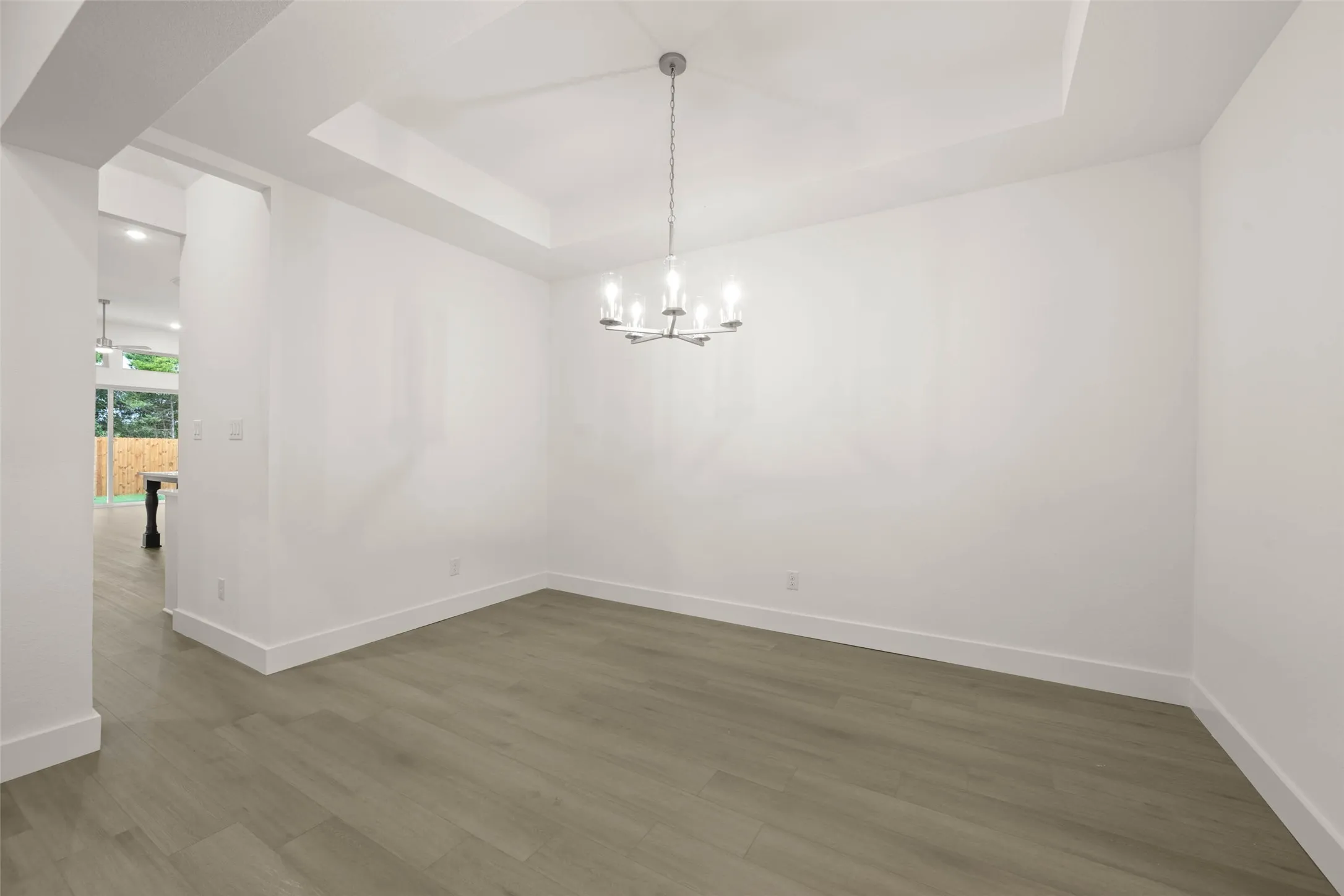 1911 Aspen- Dining Room-1