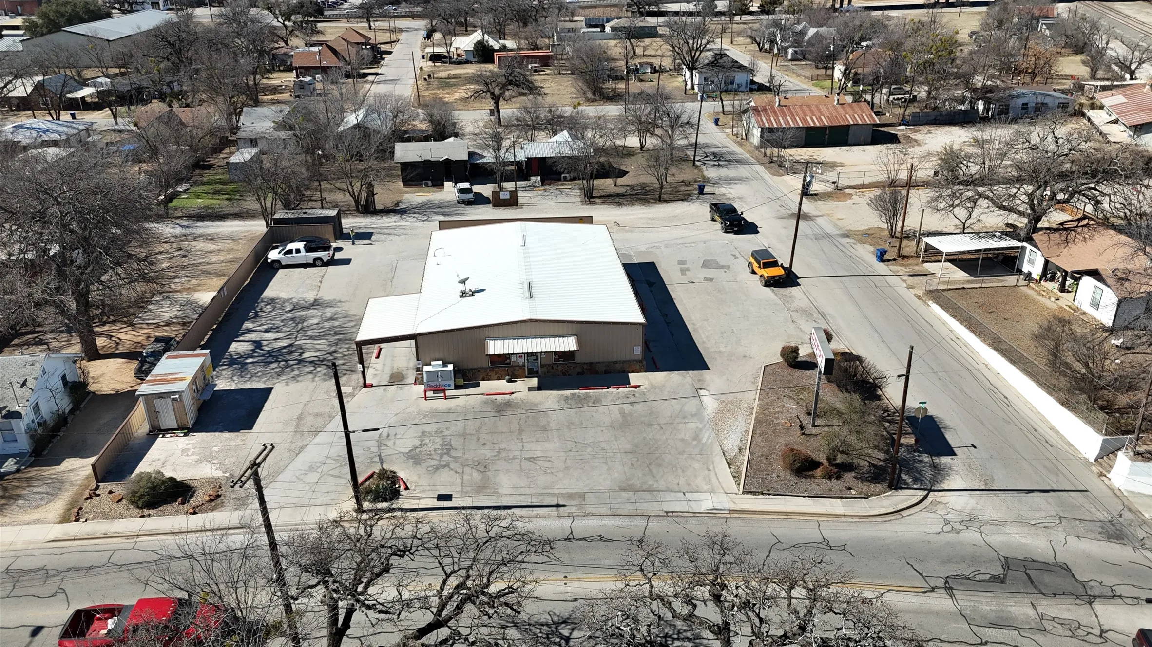 Retail For Sale in Brown County , 1001 Vine Street, Brownwood, Texas 76801, 0, 0, Garage spaces, 0 Sqft, built in 2000, Preowned, Price $1,900,000, mls#21047246, Real Estate Agent in Brownwood, Homes For Sale in Brown county, Homes For Sale in Brownwood, Realtor in Brownwood Texas, Real Estate Brokerage Independent Realty Texas, Luminita Cordes Realtor