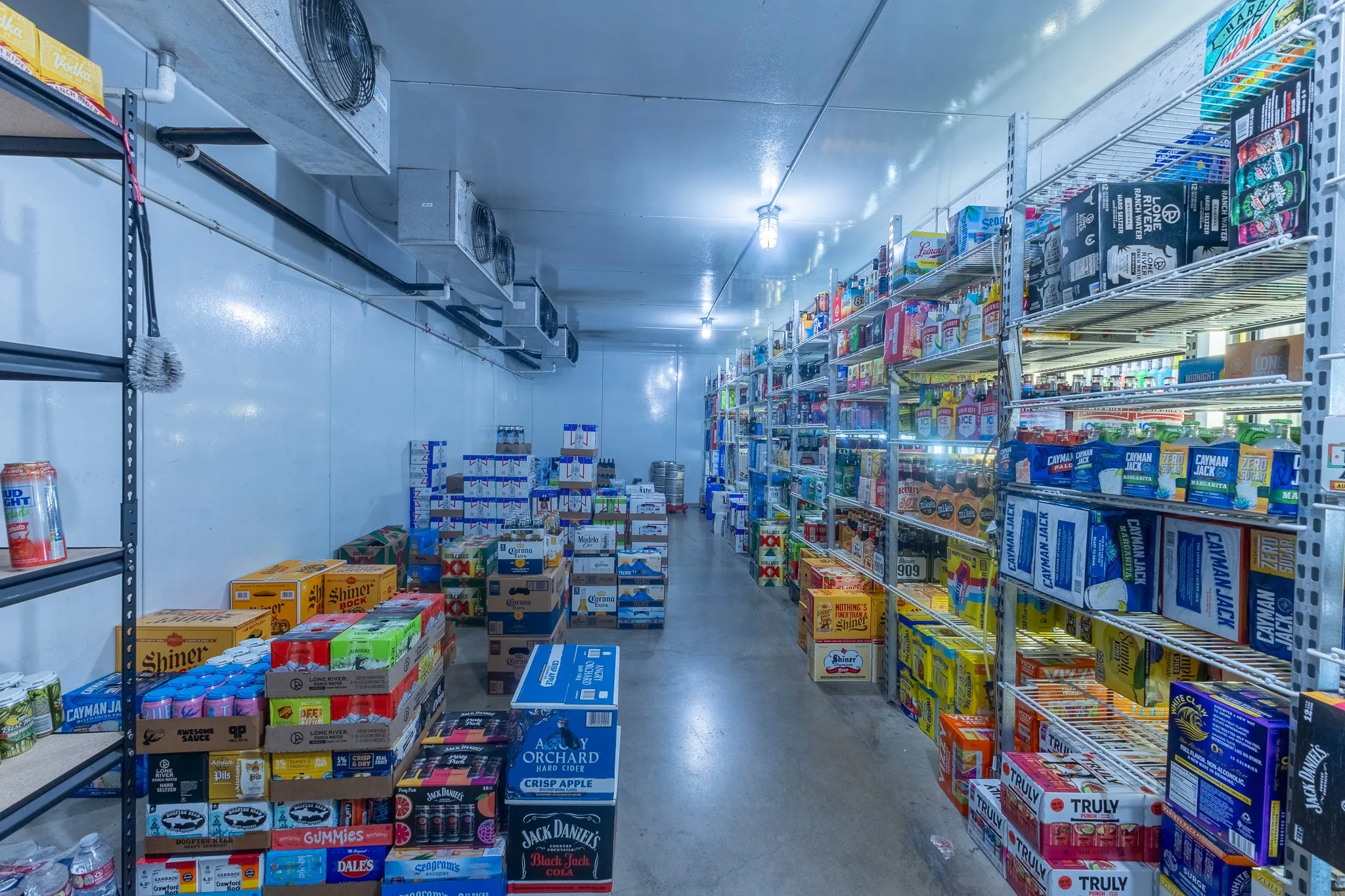 Retail For Sale in Brown County , 1001 Vine Street, Brownwood, Texas 76801, 0, 0, Garage spaces, 0 Sqft, built in 2000, Preowned, Price $1,900,000, mls#21047246, Real Estate Agent in Brownwood, Homes For Sale in Brown county, Homes For Sale in Brownwood, Realtor in Brownwood Texas, Real Estate Brokerage Independent Realty Texas, Luminita Cordes Realtor