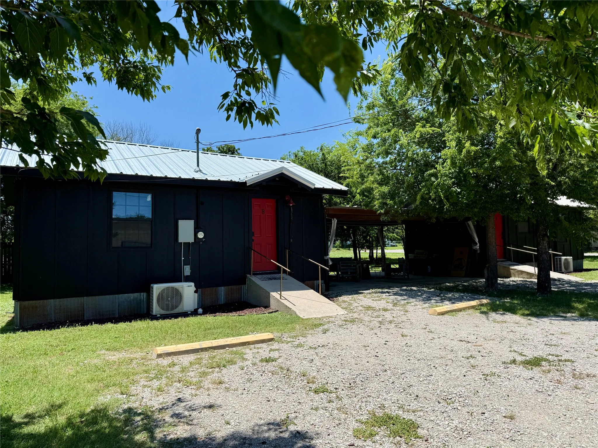 Business For Sale in Brown County , 708 Avenue A, Brownwood, Texas 76801, 0, 0, Garage spaces, 0 Sqft, built in 1997, Preowned, Price $1,150,000, mls#21047267, Real Estate Agent in Brownwood, Homes For Sale in Brown county, Homes For Sale in Brownwood, Realtor in Brownwood Texas, Real Estate Brokerage Independent Realty Texas, Luminita Cordes Realtor