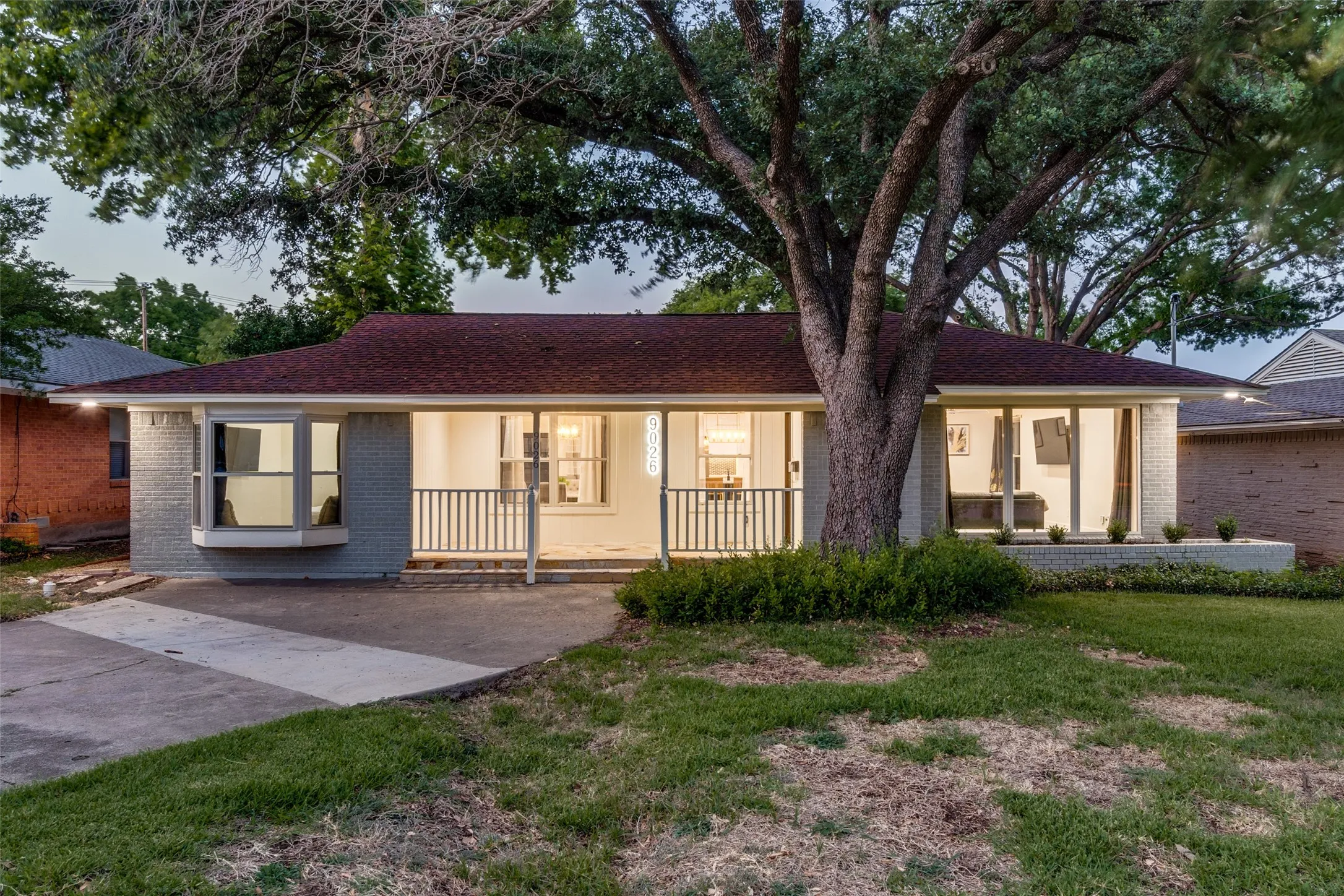 Single Family Residence For Rent in Dallas County , 9026 Livenshire Drive, Dallas, Texas 75238, 4 Bedroom, 3 Bathroom, Garage spaces, 1,952 Sqft, built in 1955, mls#21046580, Real Estate Agent in Dallas, Homes For Rent in Dallas county, Homes For Rent in Dallas, Realtor in Dallas Texas, Real Estate Brokerage Independent Realty Texas, Luminita Cordes Realtor