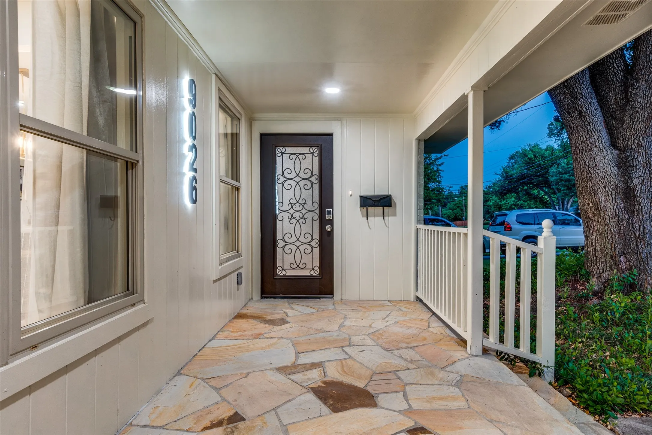 Single Family Residence For Rent in Dallas County , 9026 Livenshire Drive, Dallas, Texas 75238, 4 Bedroom, 3 Bathroom, Garage spaces, 1,952 Sqft, built in 1955, mls#21046580, Real Estate Agent in Dallas, Homes For Rent in Dallas county, Homes For Rent in Dallas, Realtor in Dallas Texas, Real Estate Brokerage Independent Realty Texas, Luminita Cordes Realtor