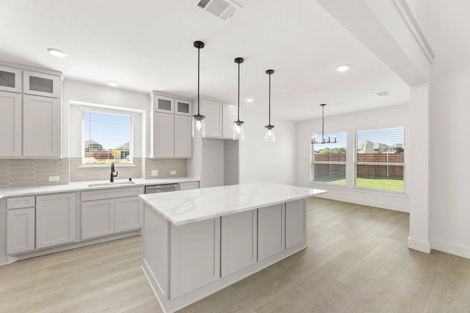 1617 Whisperwood-Kitchen-2