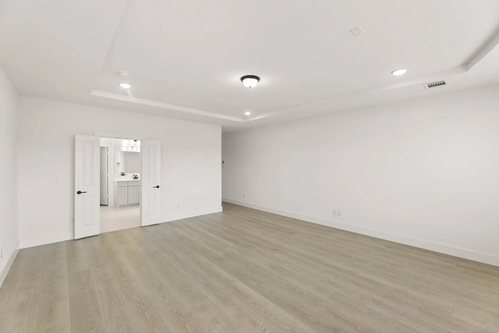 1617 Whisperwood-Primary Suite-2