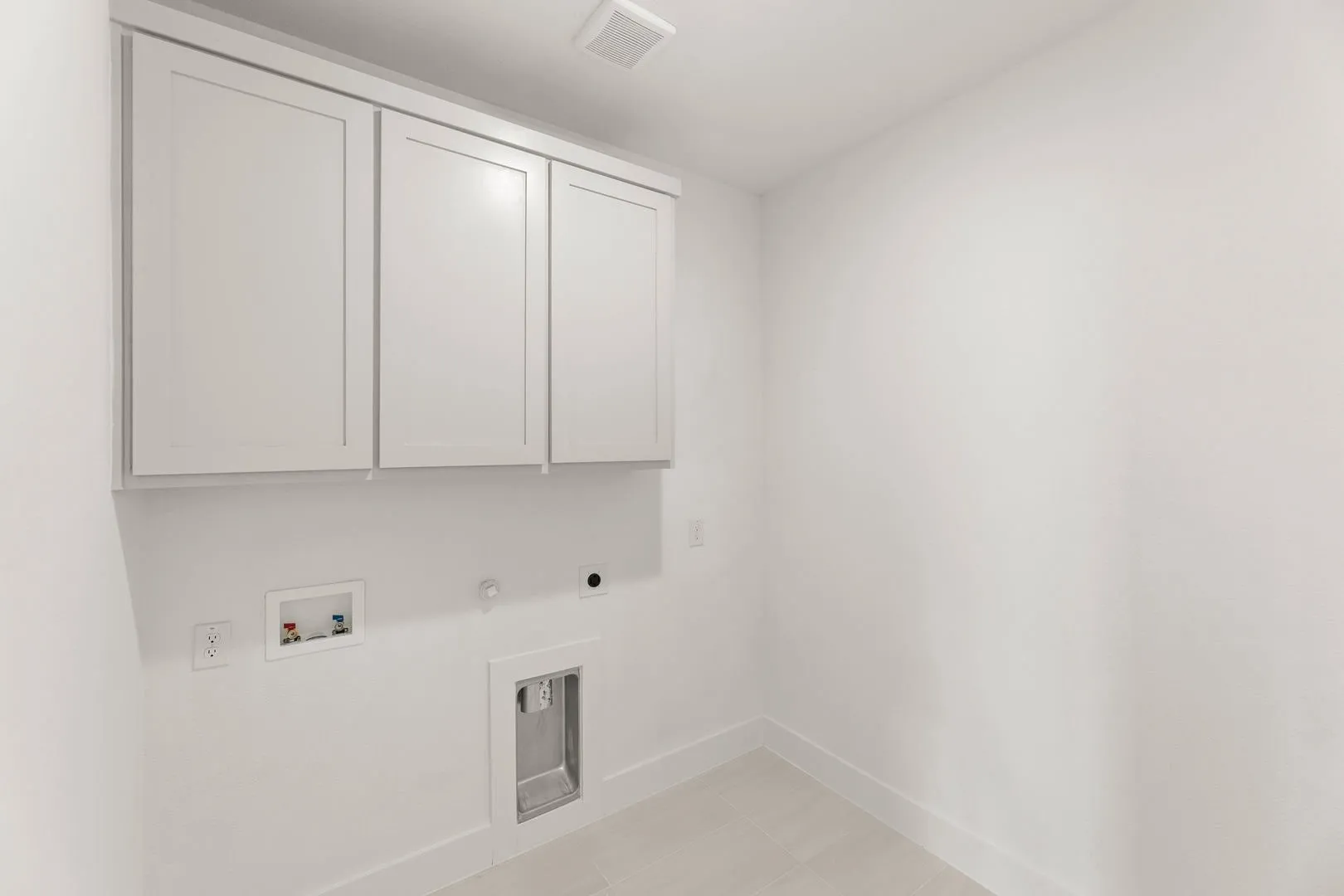 Single Family Residence For Sale in Ellis County , 1617 Whisperwood, Midlothian, Texas 76065, 5 Bedroom, 4 Bathroom, 2 Garage spaces, 3,946 Sqft, built in 2025, New Construction - Complete, mls#21047370, Real Estate Agent in Midlothian, Homes For Sale in Ellis county, Homes For Sale in Midlothian, Realtor in Midlothian Texas, Real Estate Brokerage Independent Realty Texas, Luminita Cordes Realtor