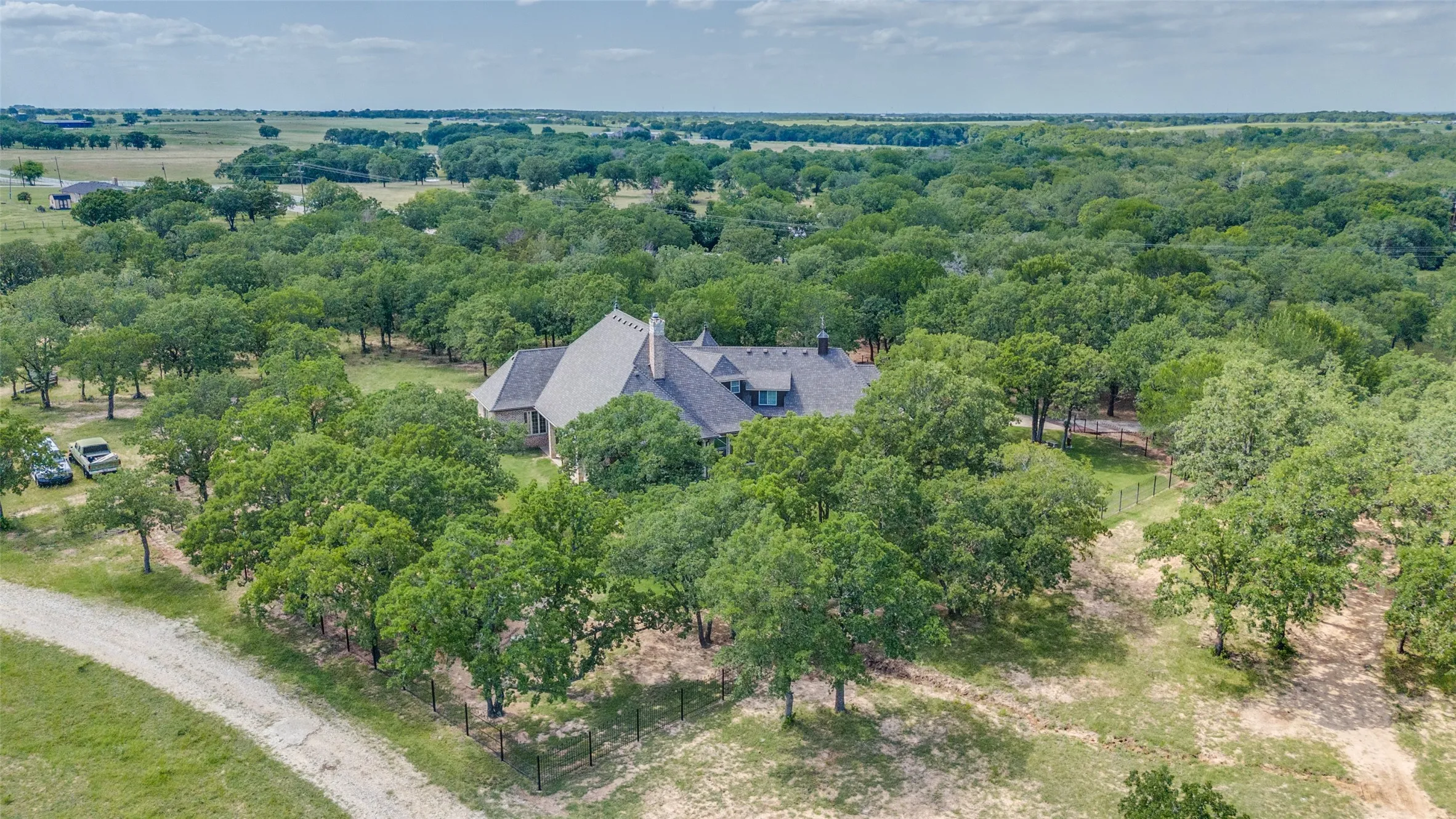 Aerial view of property and surrounding area