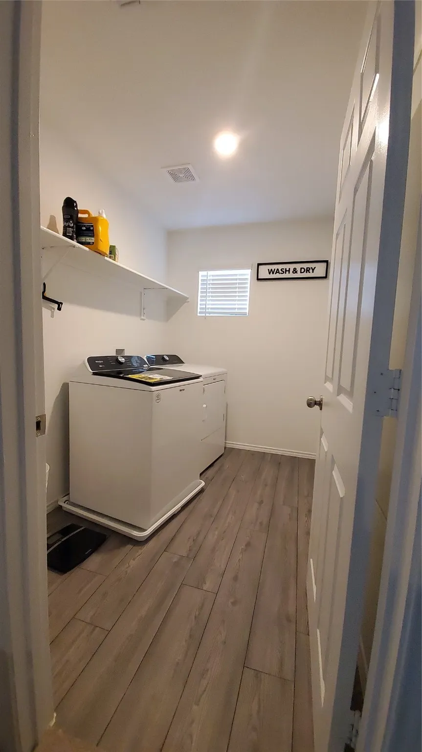 Single Family Residence For Sale in Kaufman County , 1653 Box Elder Road, Forney, Texas 75126, 4 Bedroom, 3 Bathroom, 2 Garage spaces, 2,430 Sqft, built in 2023, Preowned, mls#21047568, Real Estate Agent in Forney, Homes For Sale in Kaufman county, Homes For Sale in Forney, Realtor in Forney Texas, Real Estate Brokerage Independent Realty Texas, Luminita Cordes Realtor