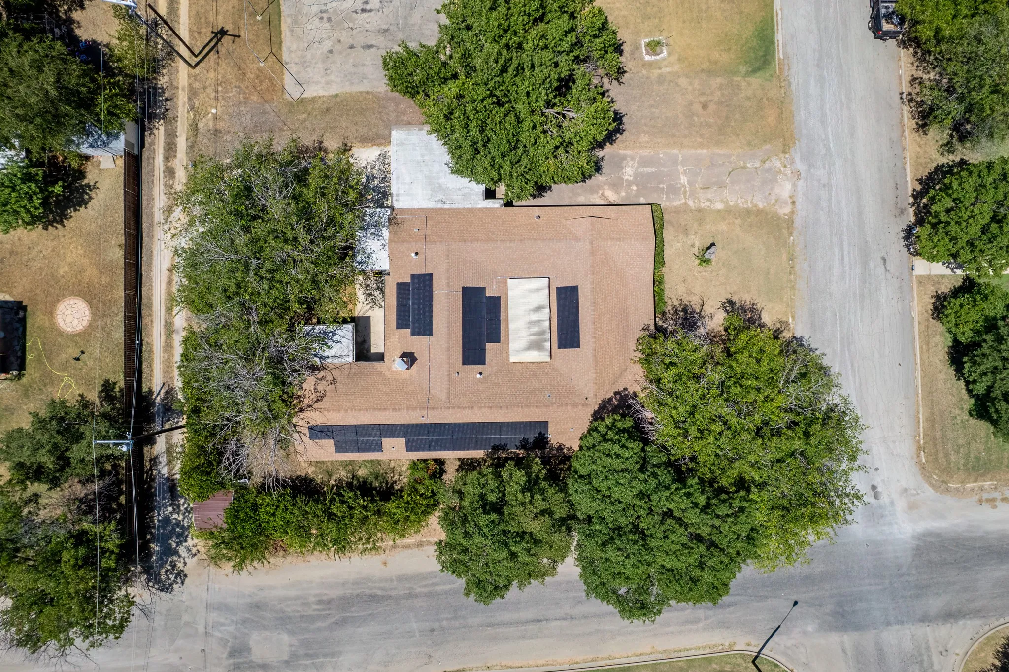 Single Family Residence For Sale in Brown County , 1909 8th Street, Brownwood, Texas 76801, 4 Bedroom, 4 Bathroom, Garage spaces, 3,574 Sqft, built in 0, mls#21044056, Real Estate Agent in Brownwood, Homes For Sale in Brown county, Homes For Sale in Brownwood, Realtor in Brownwood Texas, Real Estate Brokerage Independent Realty Texas, Luminita Cordes Realtor