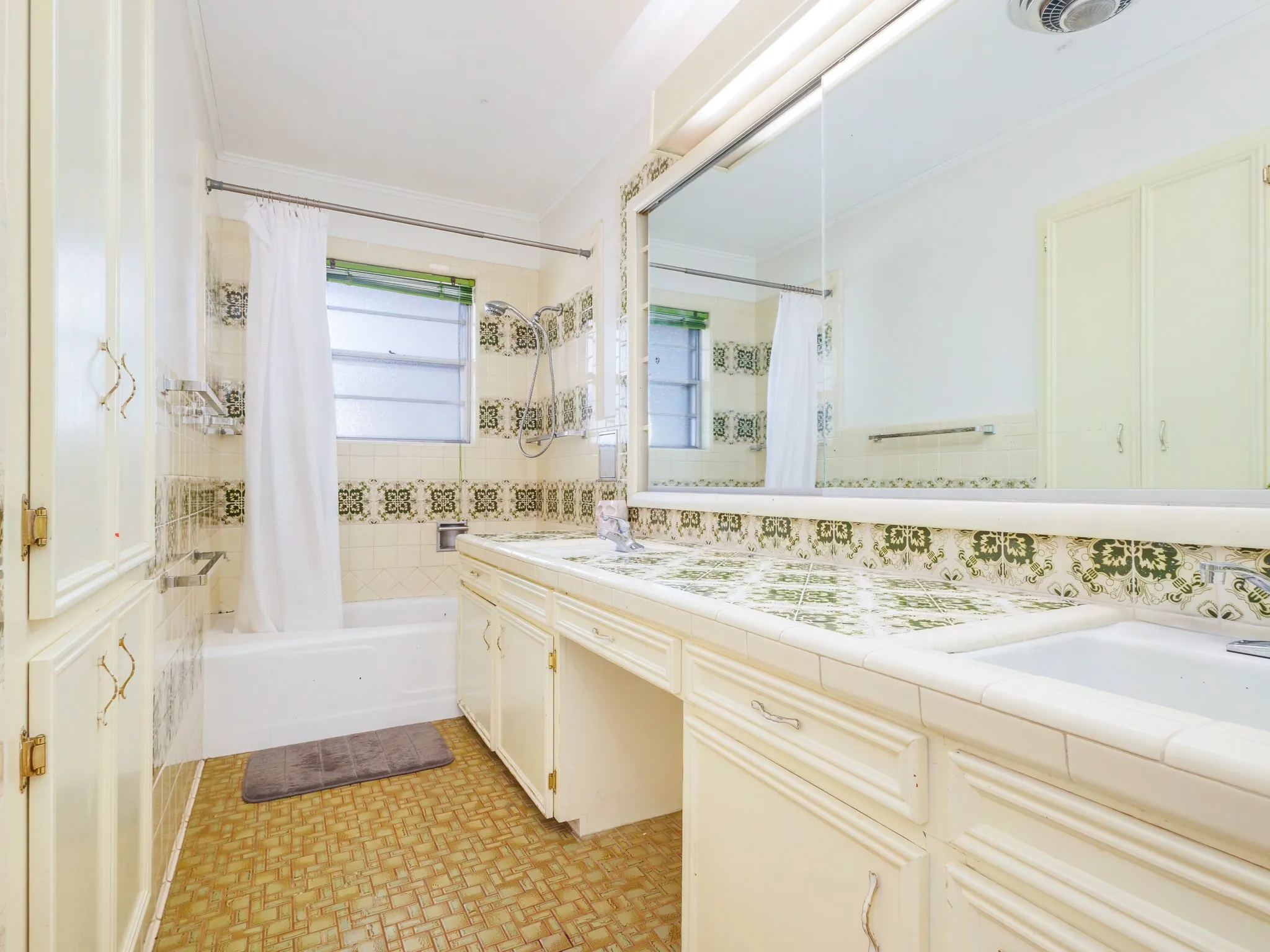 Hall Bathroom