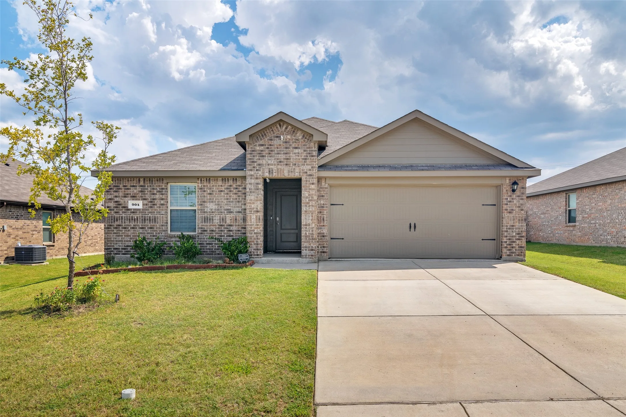 Single Family Residence For Sale in Hunt County , 904 Sidesaddle Court, Josephine, Texas 75189, 4 Bedroom, 2 Bathroom, 2 Garage spaces, 1,857 Sqft, built in 2022, mls#21042337, Real Estate Agent in Josephine, Homes For Sale in Hunt county, Homes For Sale in Josephine, Realtor in Josephine Texas, Real Estate Brokerage Independent Realty Texas, Luminita Cordes Realtor
