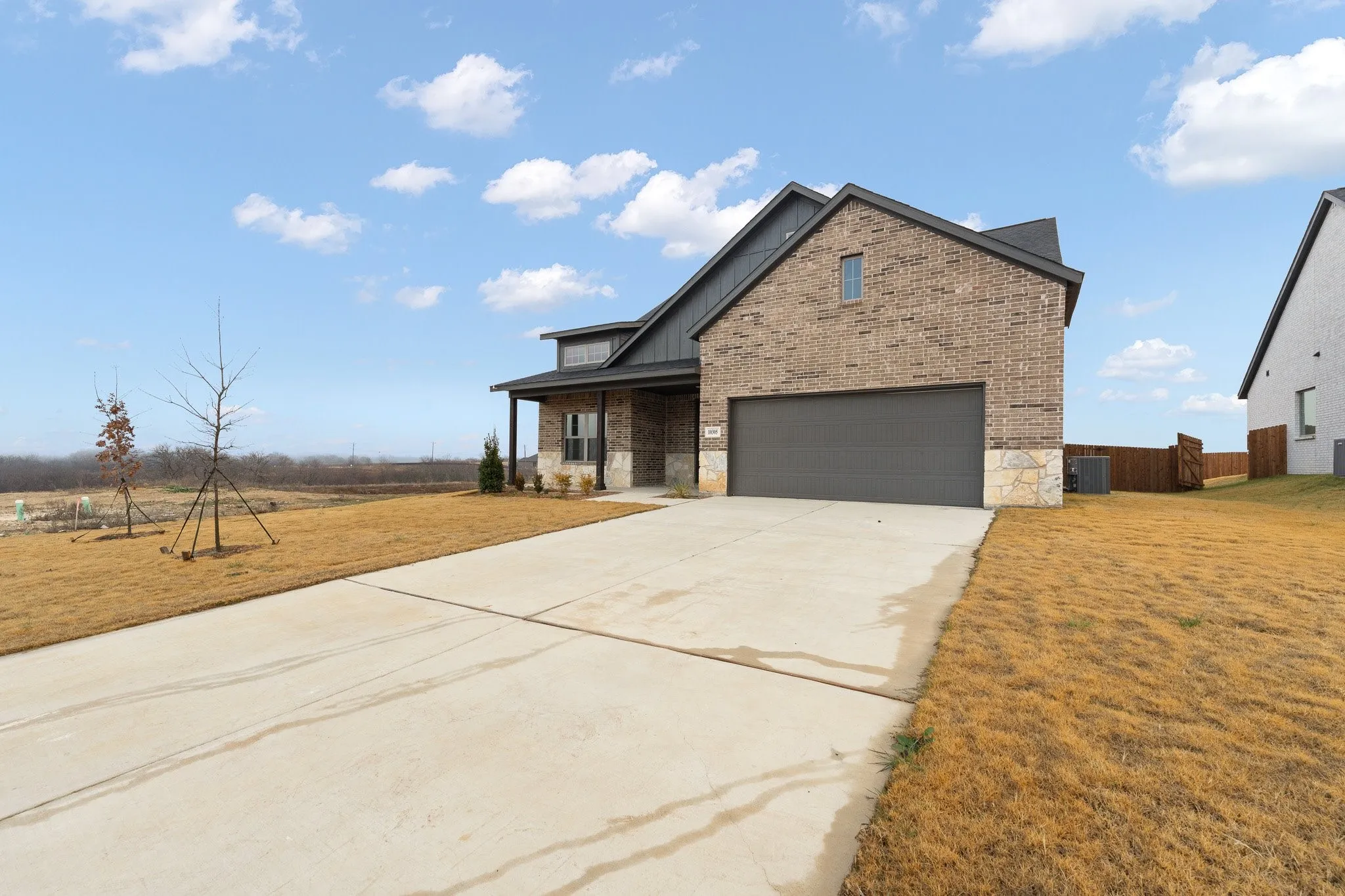 Single Family Residence For Sale in Ellis County , 10305 Livestock Avenue, Venus, Texas 76084, 5 Bedroom, 3 Bathroom, 2 Garage spaces, 2,581 Sqft, built in 2025, mls#21044431, Real Estate Agent in Venus, Homes For Sale in Ellis county, Homes For Sale in Venus, Realtor in Venus Texas, Real Estate Brokerage Independent Realty Texas, Luminita Cordes Realtor