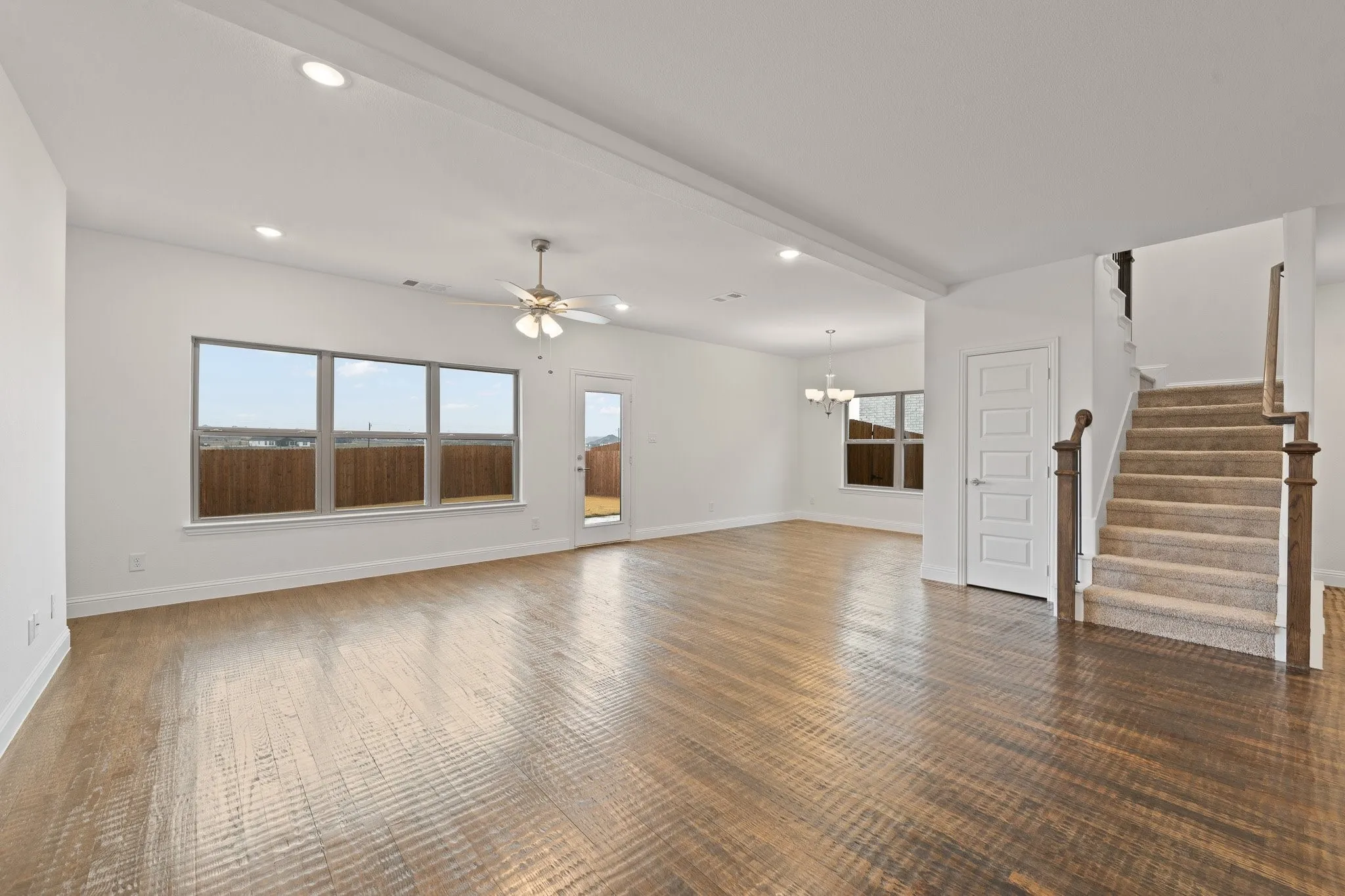 Single Family Residence For Sale in Ellis County , 10305 Livestock Avenue, Venus, Texas 76084, 5 Bedroom, 3 Bathroom, 2 Garage spaces, 2,581 Sqft, built in 2025, mls#21044431, Real Estate Agent in Venus, Homes For Sale in Ellis county, Homes For Sale in Venus, Realtor in Venus Texas, Real Estate Brokerage Independent Realty Texas, Luminita Cordes Realtor