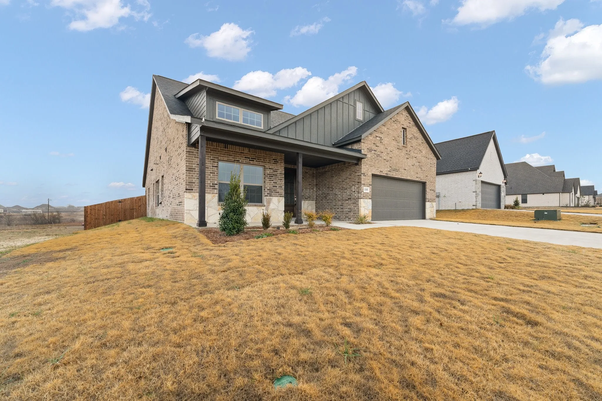 Single Family Residence For Sale in Ellis County , 10305 Livestock Avenue, Venus, Texas 76084, 5 Bedroom, 3 Bathroom, 2 Garage spaces, 2,581 Sqft, built in 2025, mls#21044431, Real Estate Agent in Venus, Homes For Sale in Ellis county, Homes For Sale in Venus, Realtor in Venus Texas, Real Estate Brokerage Independent Realty Texas, Luminita Cordes Realtor