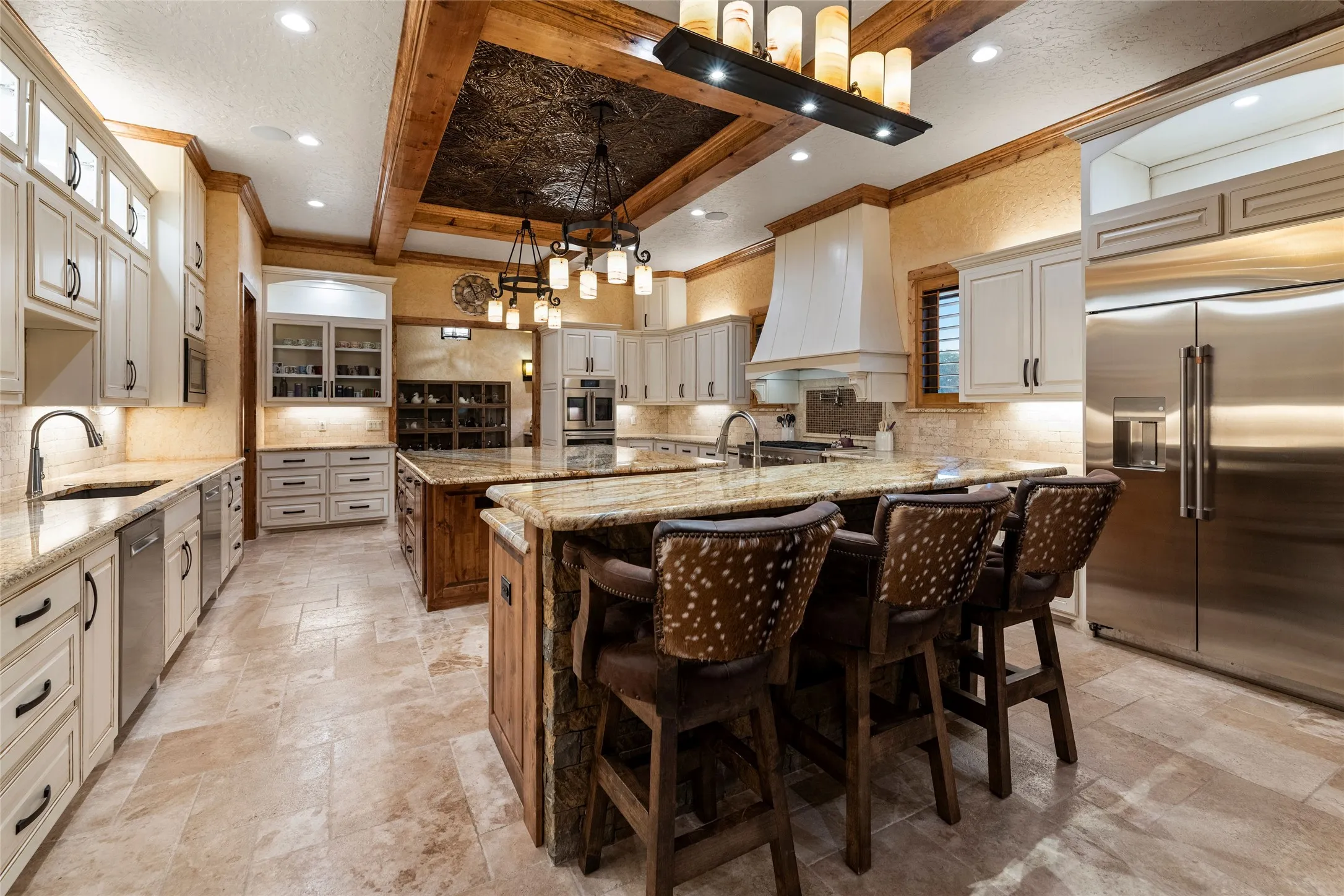 Single Family Residence For Sale in Parker County , 117a Hansma Way, Weatherford, Texas 76087, 4 Bedroom, 5 Bathroom, 4 Garage spaces, 4,809 Sqft, built in 2023, Preowned, mls#21047122, Real Estate Agent in Weatherford, Homes For Sale in Parker county, Homes For Sale in Weatherford, Realtor in Weatherford Texas, Real Estate Brokerage Independent Realty Texas, Luminita Cordes Realtor