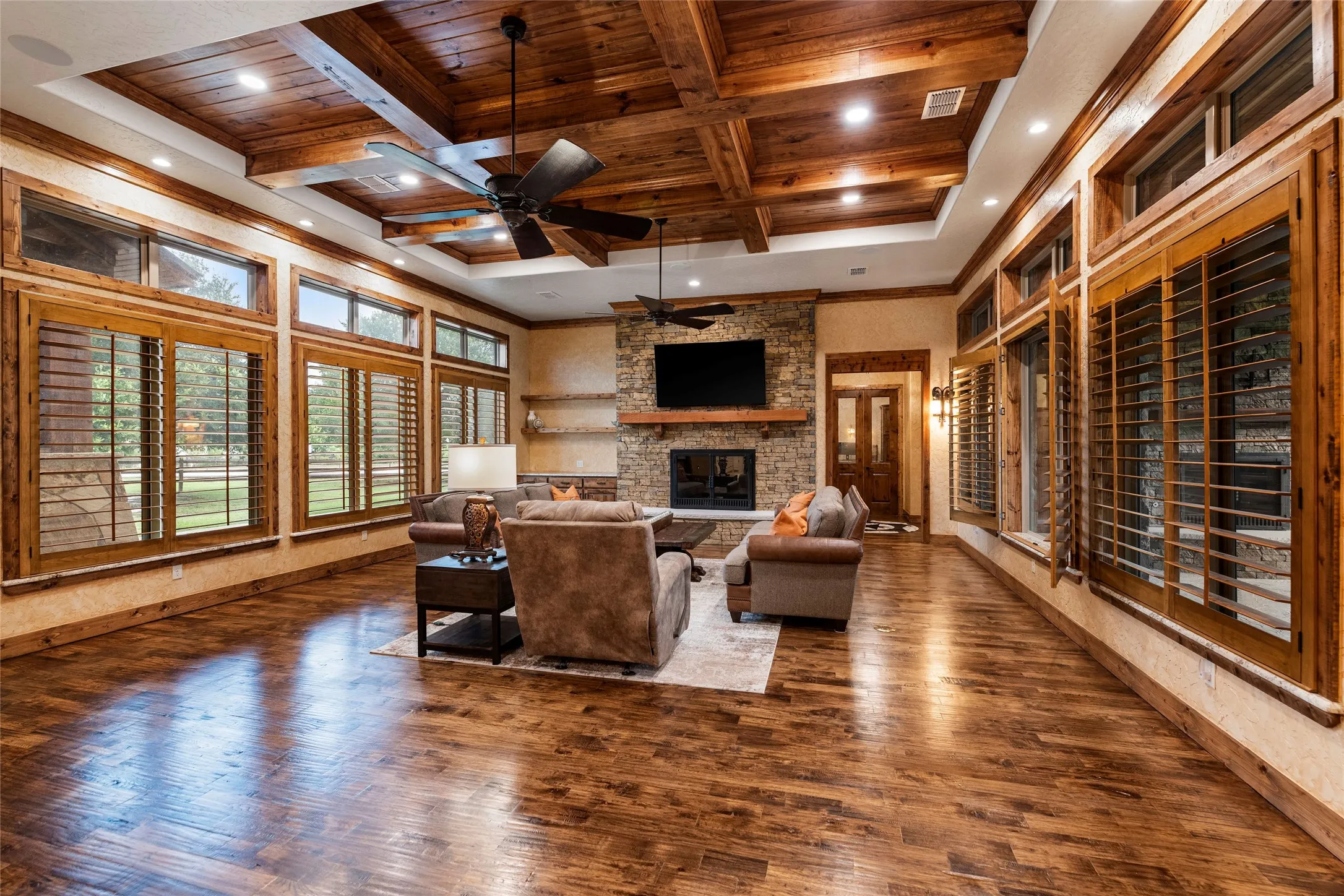 Single Family Residence For Sale in Parker County , 117a Hansma Way, Weatherford, Texas 76087, 4 Bedroom, 5 Bathroom, 4 Garage spaces, 4,809 Sqft, built in 2023, Preowned, mls#21047122, Real Estate Agent in Weatherford, Homes For Sale in Parker county, Homes For Sale in Weatherford, Realtor in Weatherford Texas, Real Estate Brokerage Independent Realty Texas, Luminita Cordes Realtor