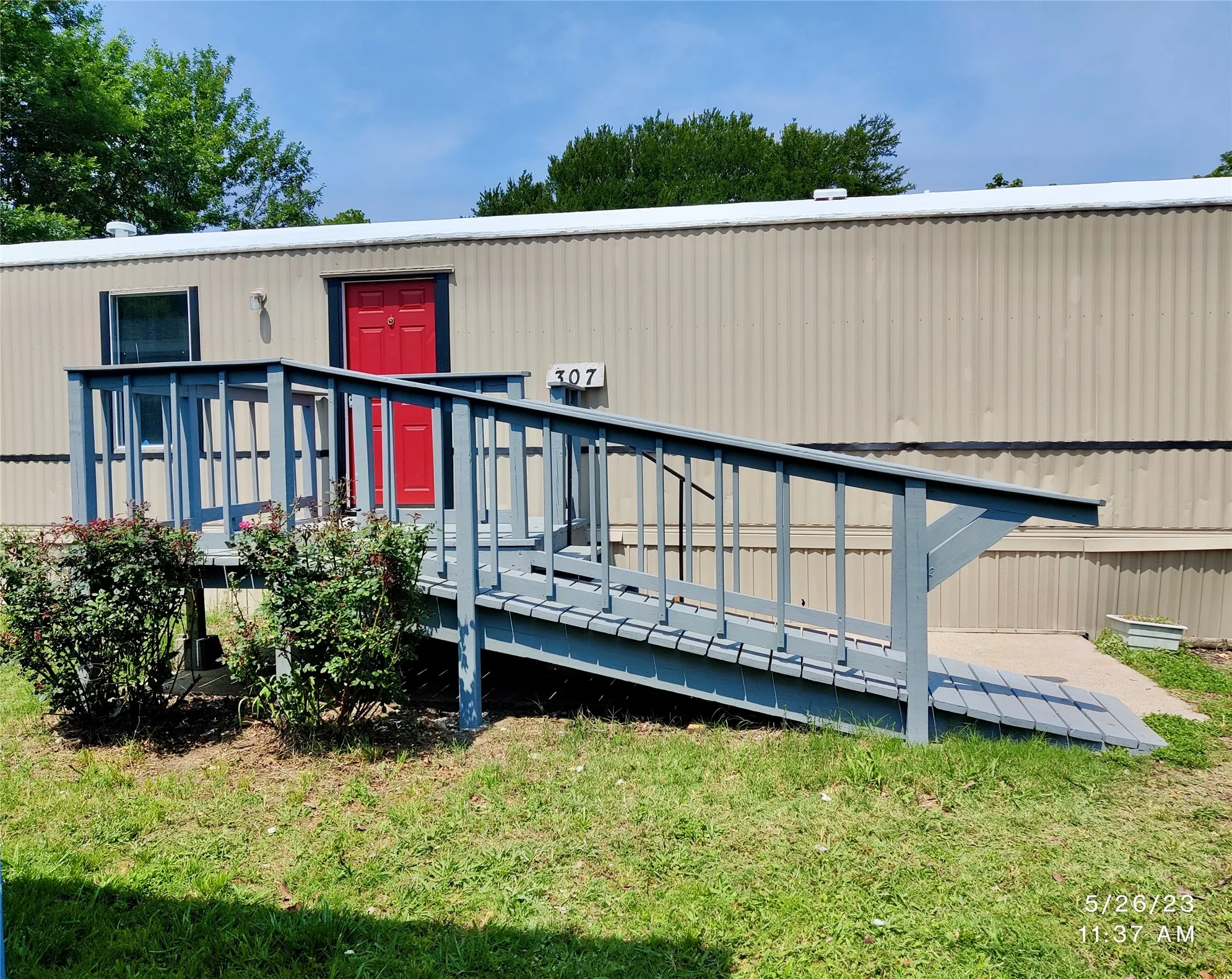 Mobile Home For Rent in Grayson County , 307 Jones Circle, Pottsboro, Texas 75076, 3 Bedroom, 2 Bathroom, Garage spaces, 1,216 Sqft, built in 2005, mls#21045027, Real Estate Agent in Pottsboro, Homes For Rent in Grayson county, Homes For Rent in Pottsboro, Realtor in Pottsboro Texas, Real Estate Brokerage Independent Realty Texas, Luminita Cordes Realtor