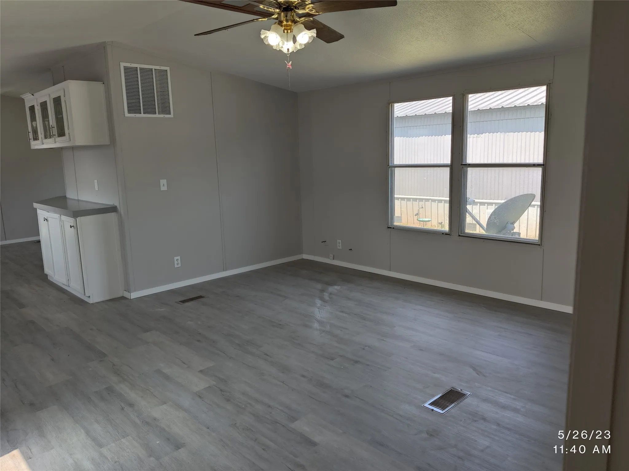 Mobile Home For Rent in Grayson County , 307 Jones Circle, Pottsboro, Texas 75076, 3 Bedroom, 2 Bathroom, Garage spaces, 1,216 Sqft, built in 2005, mls#21045027, Real Estate Agent in Pottsboro, Homes For Rent in Grayson county, Homes For Rent in Pottsboro, Realtor in Pottsboro Texas, Real Estate Brokerage Independent Realty Texas, Luminita Cordes Realtor