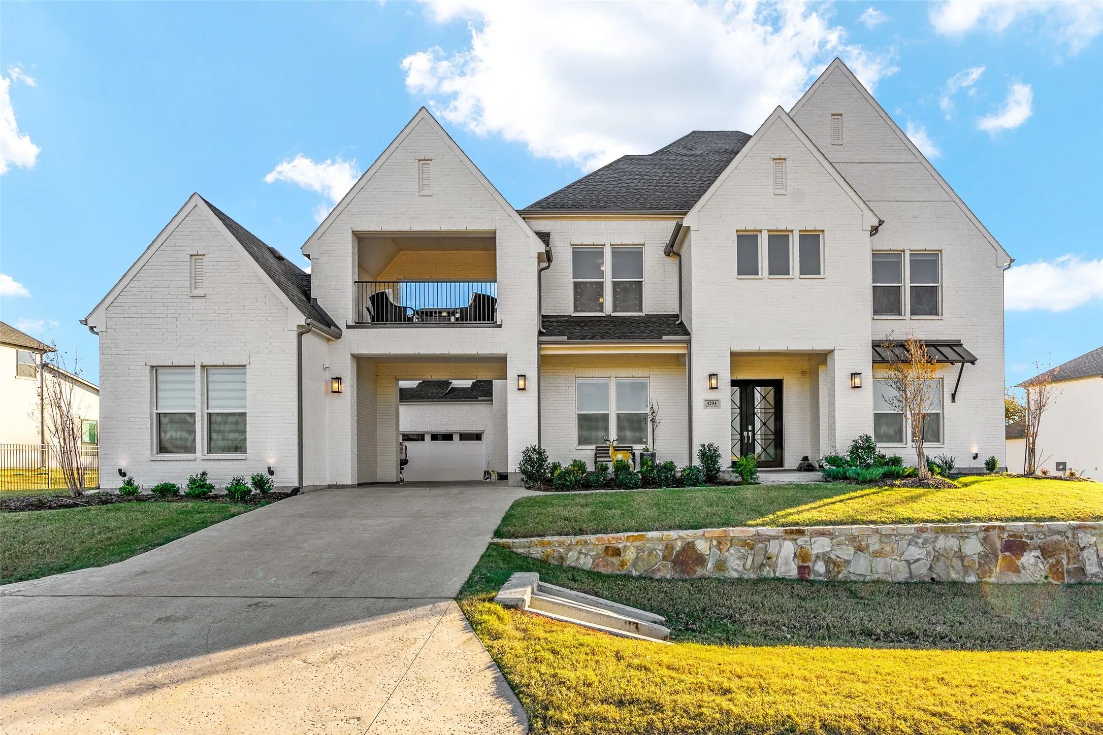 Single Family Residence For Sale in Tarrant County , 4204 Mark Twain Boulevard, Flower Mound, Texas 75022, 5 Bedroom, 5 Bathroom, 3 Garage spaces, 5,239 Sqft, built in 2022, mls#21049124, Real Estate Agent in Flower Mound, Homes For Sale in Tarrant county, Homes For Sale in Flower Mound, Realtor in Flower Mound Texas, Real Estate Brokerage Independent Realty Texas, Luminita Cordes Realtor