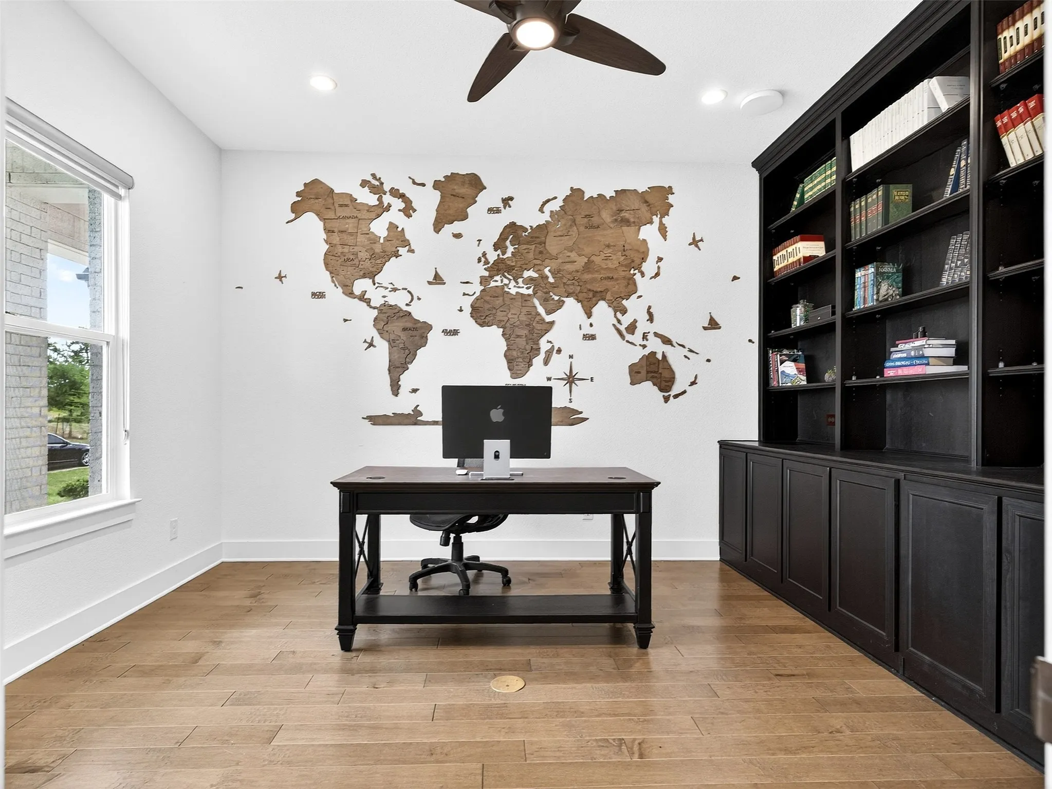 Single Family Residence For Sale in Tarrant County , 4204 Mark Twain Boulevard, Flower Mound, Texas 75022, 5 Bedroom, 5 Bathroom, 3 Garage spaces, 5,239 Sqft, built in 2022, mls#21049124, Real Estate Agent in Flower Mound, Homes For Sale in Tarrant county, Homes For Sale in Flower Mound, Realtor in Flower Mound Texas, Real Estate Brokerage Independent Realty Texas, Luminita Cordes Realtor