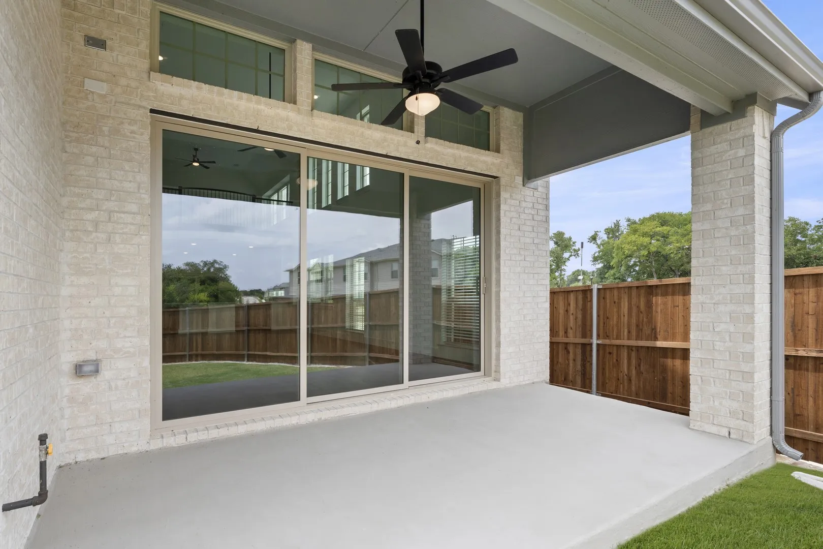 25. 12814 Meadow Glen - Patio