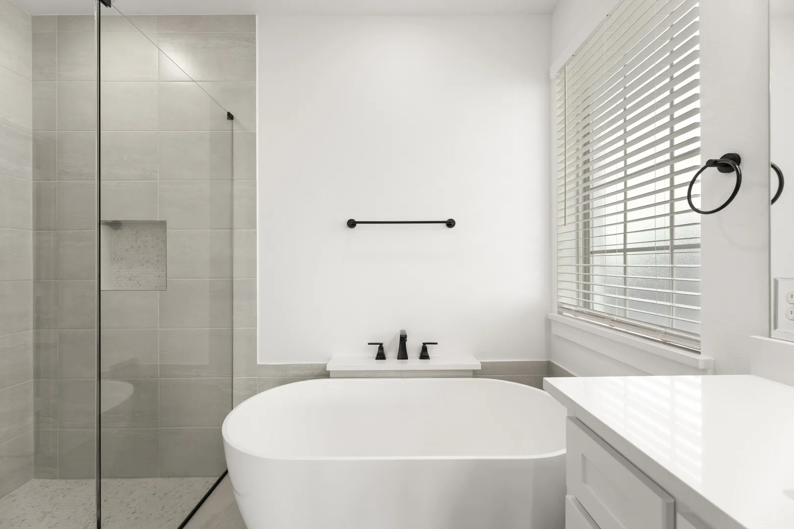 08. 8511 Great Stone - Bath (2)